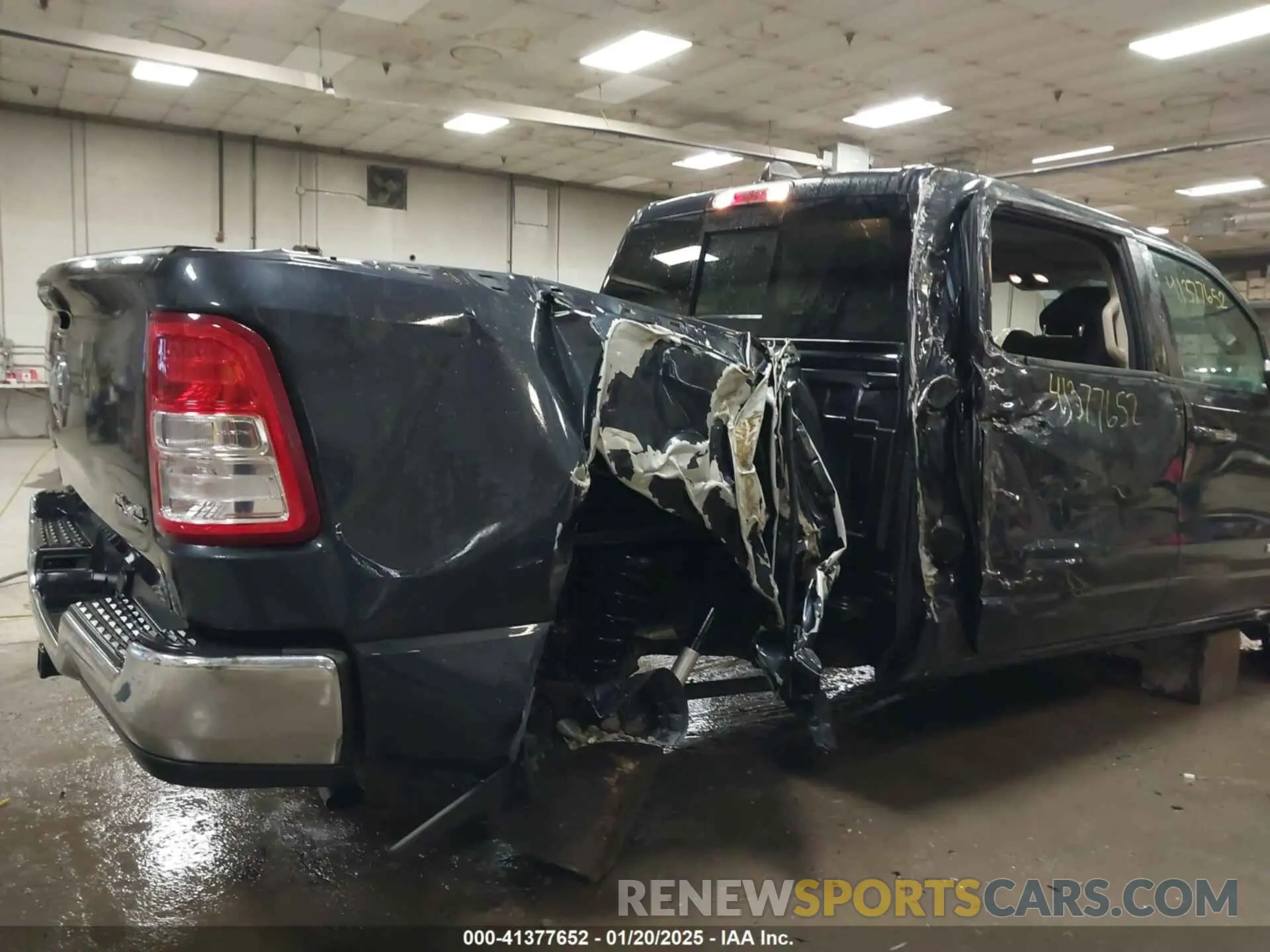 6 Photograph of a damaged car 1C6RRFFGXKN817476 RAM 1500 2019
