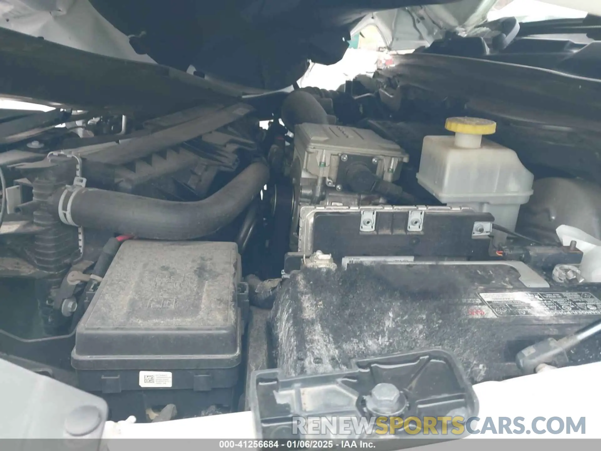 10 Photograph of a damaged car 1C6SRFBT0KN822299 RAM 1500 2019