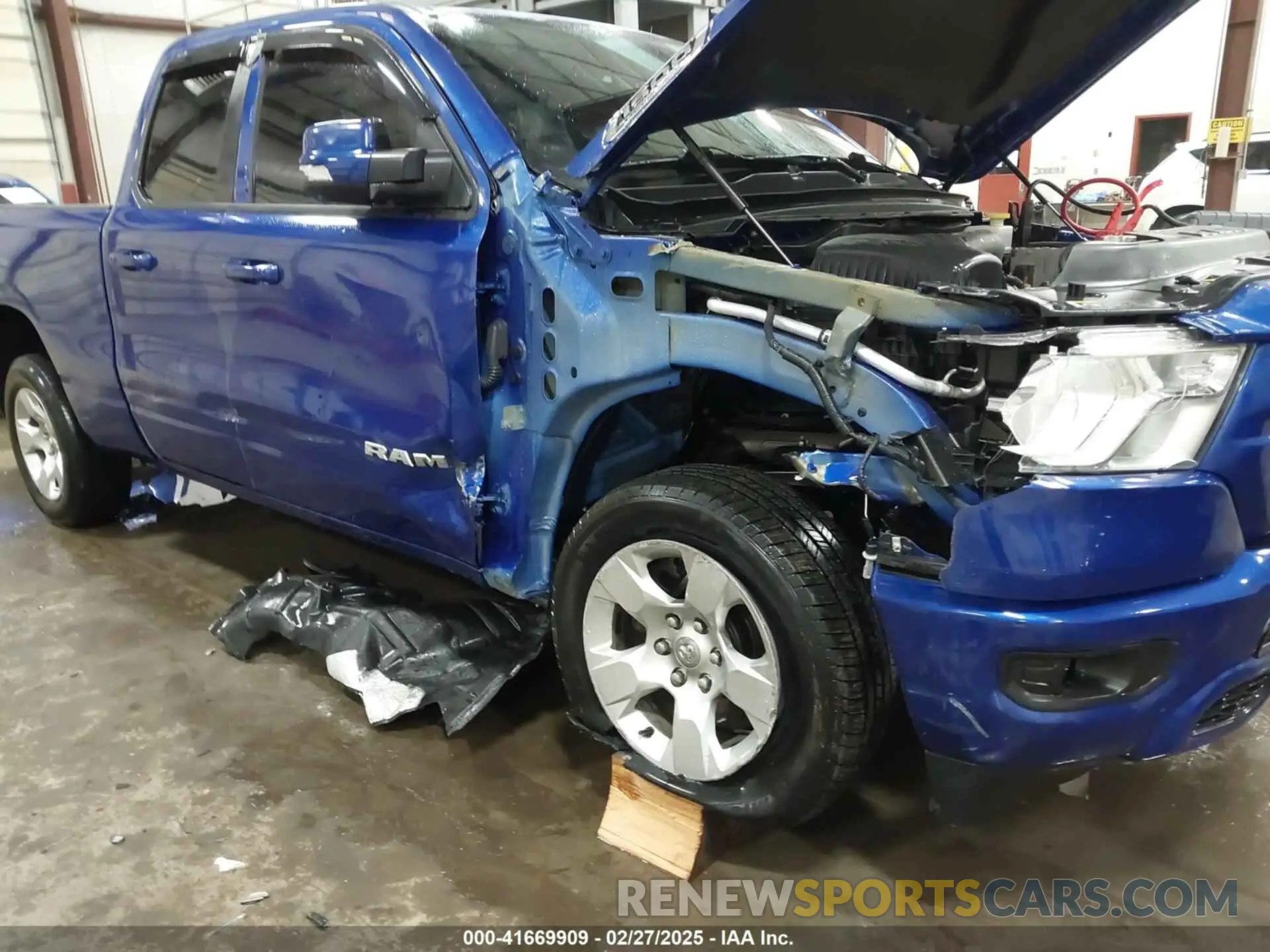 6 Photograph of a damaged car 1C6SRFBT0KN825865 RAM 1500 2019