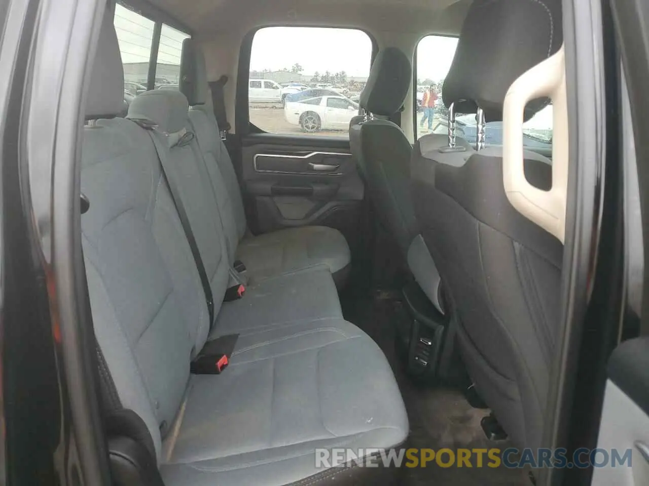 10 Фотография поврежденного автомобиля 1C6SRFBT0KN886259 RAM 1500 2019