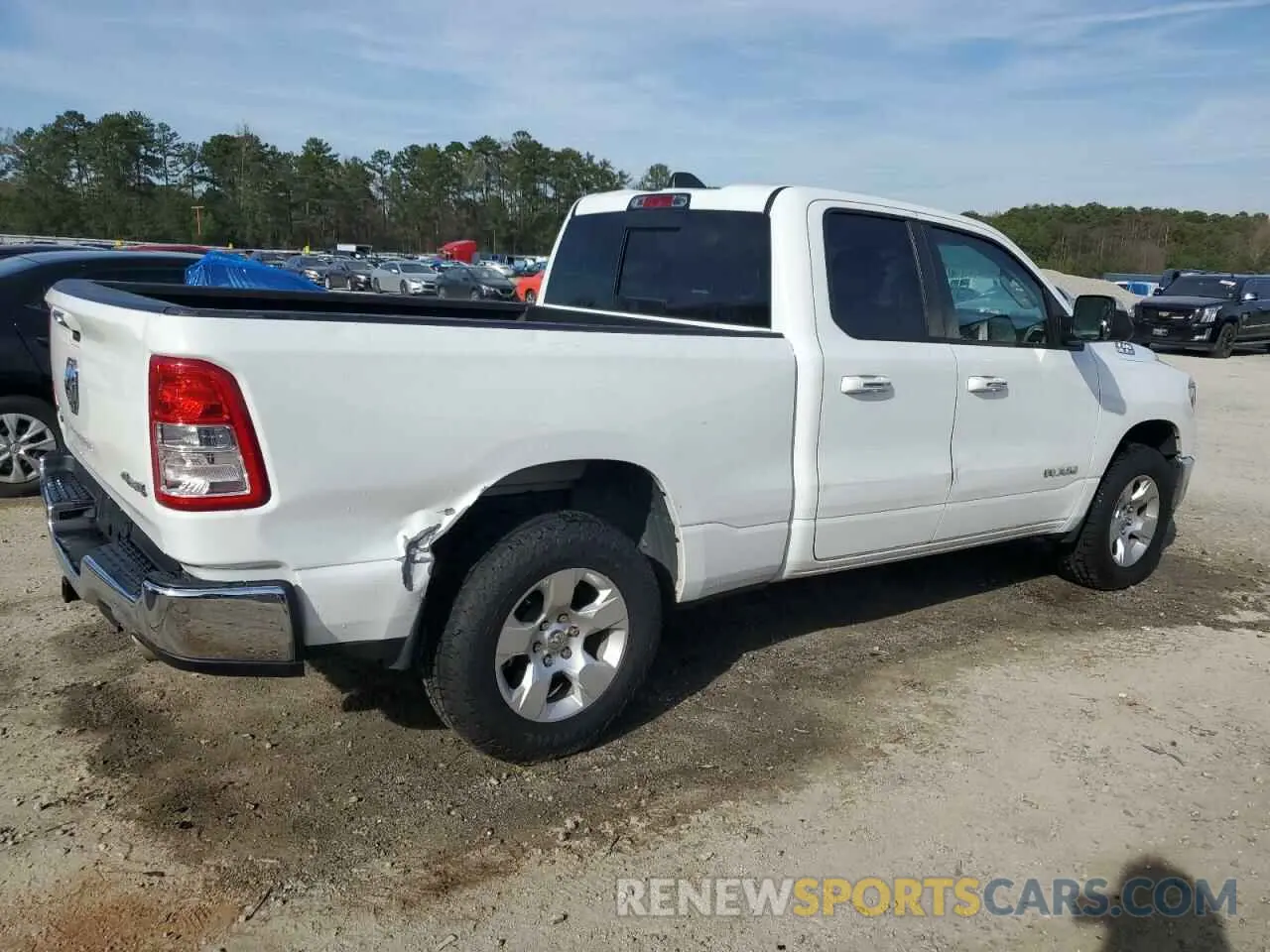 3 Photograph of a damaged car 1C6SRFBT8KN833194 RAM 1500 2019