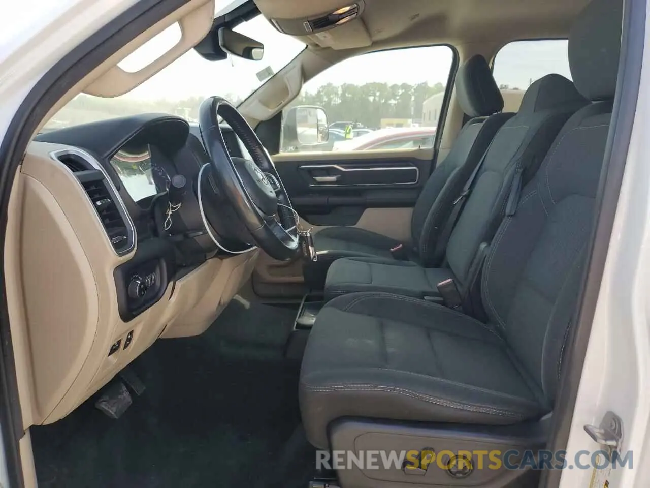 7 Photograph of a damaged car 1C6SRFBT8KN833194 RAM 1500 2019