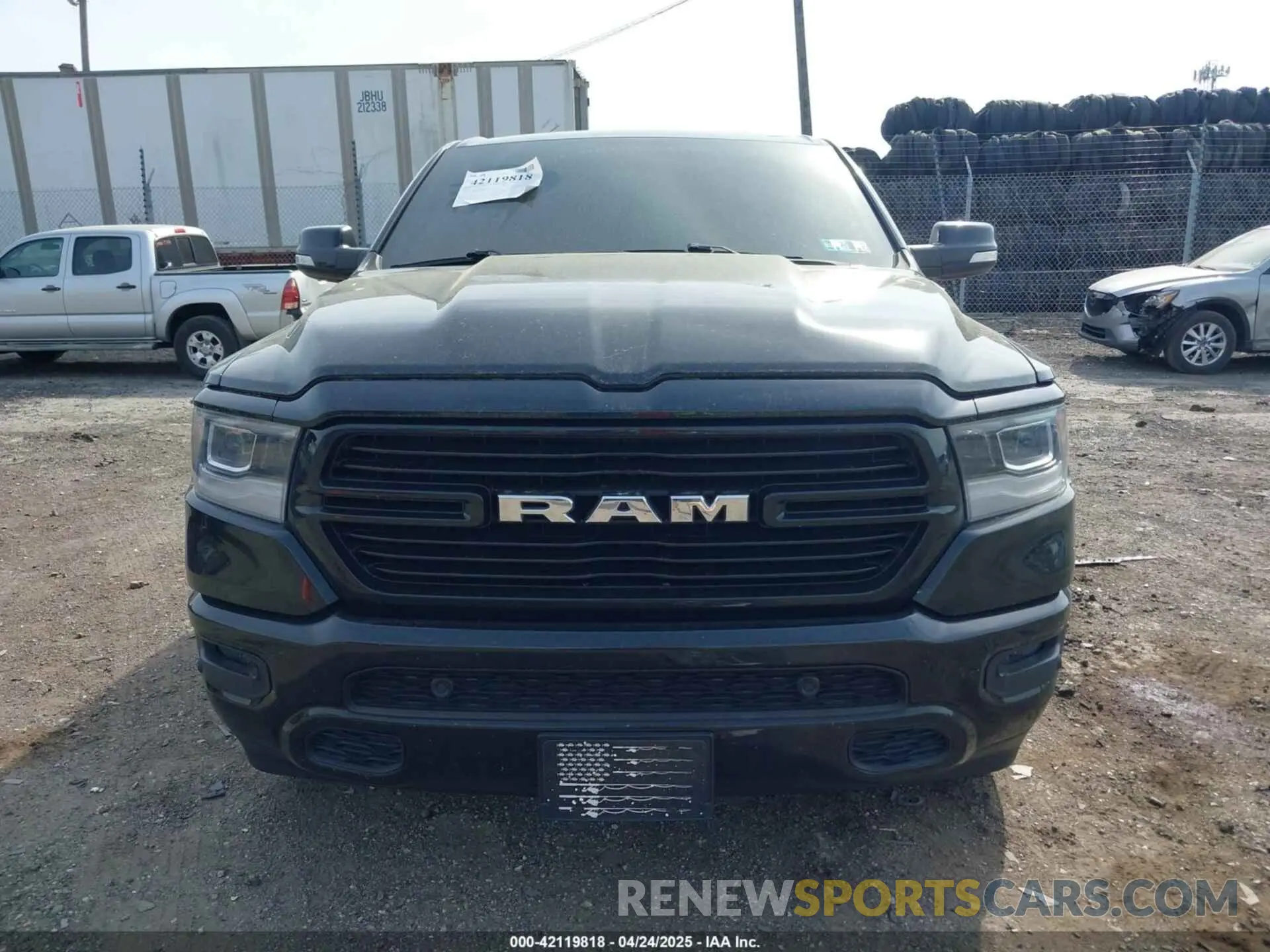 11 Photograph of a damaged car 1C6SRFBT9KN658616 RAM 1500 2019