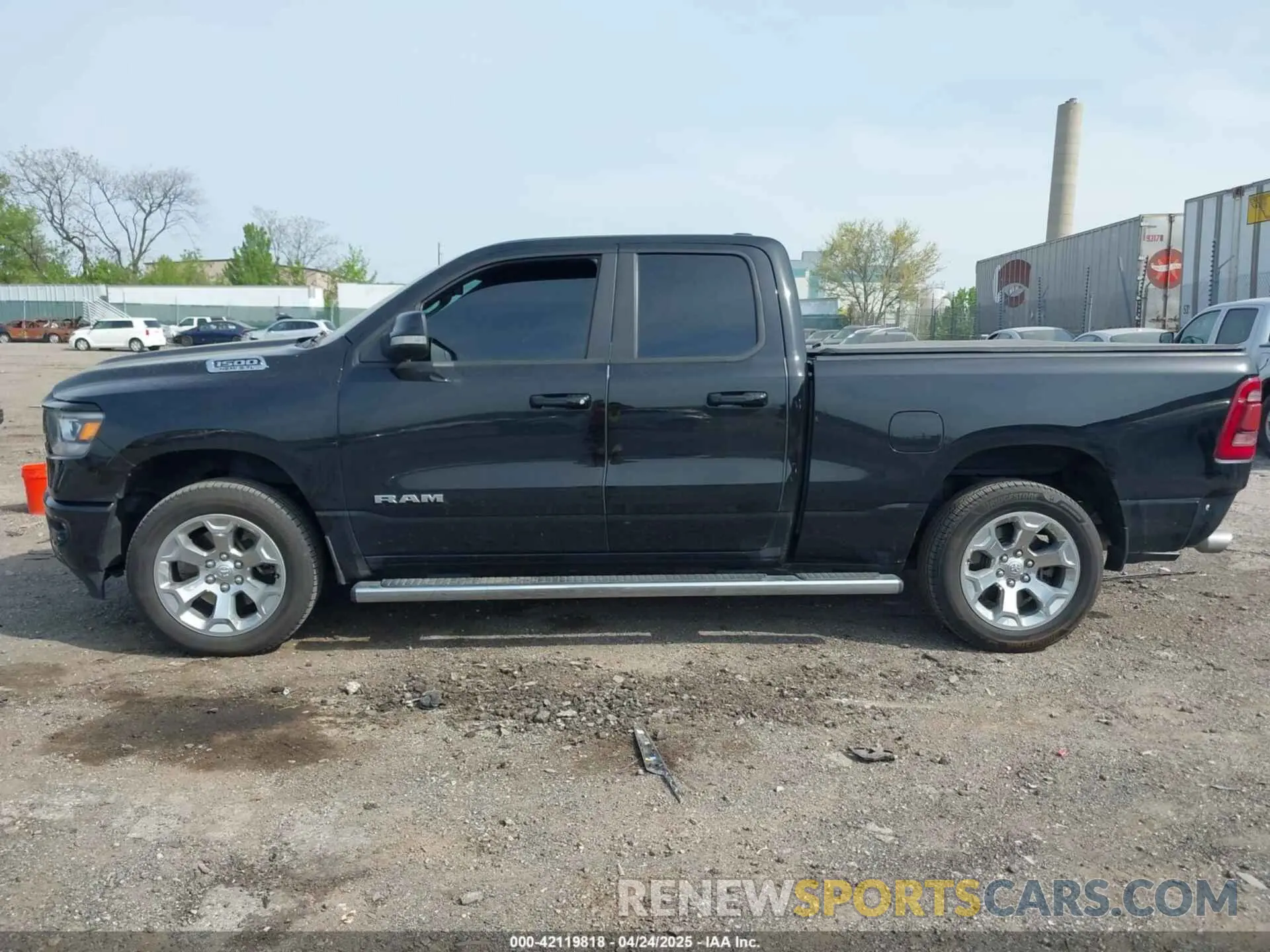 13 Photograph of a damaged car 1C6SRFBT9KN658616 RAM 1500 2019