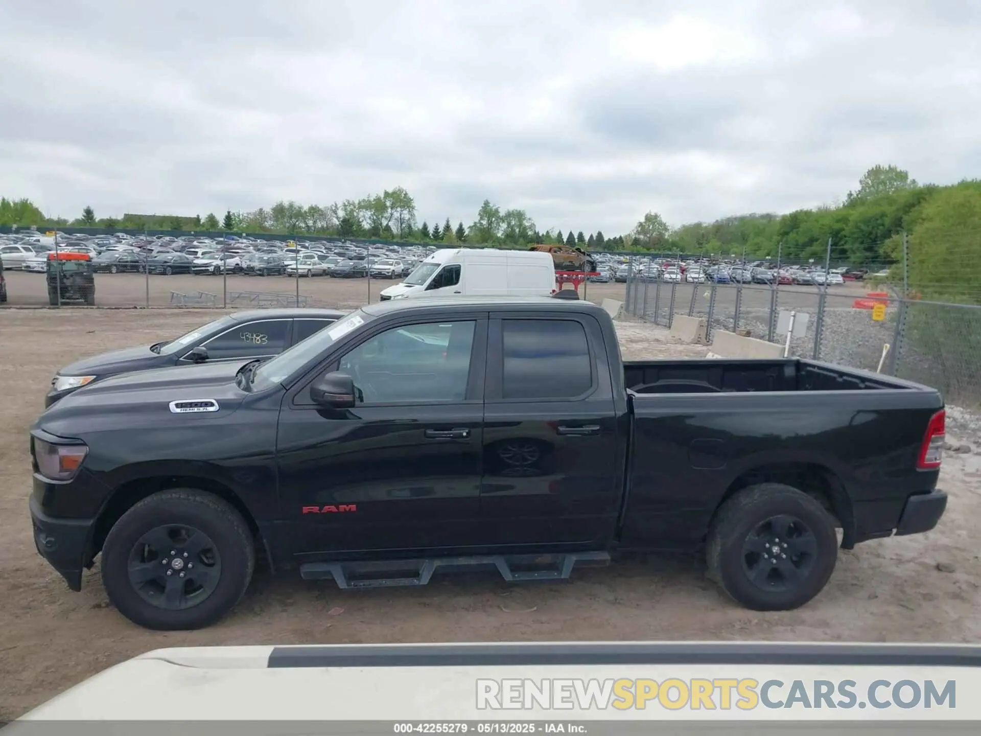 14 Photograph of a damaged car 1C6SRFBTXKN656065 RAM 1500 2019