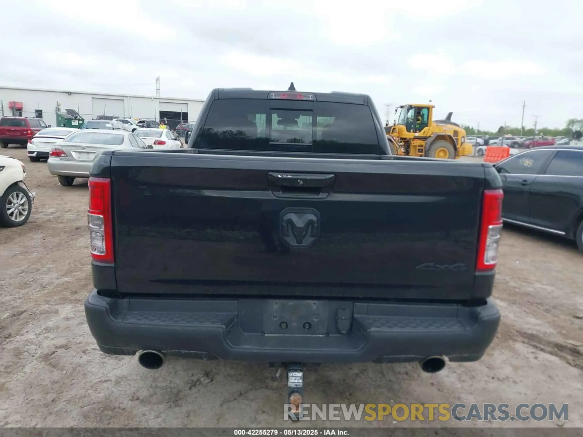 16 Photograph of a damaged car 1C6SRFBTXKN656065 RAM 1500 2019