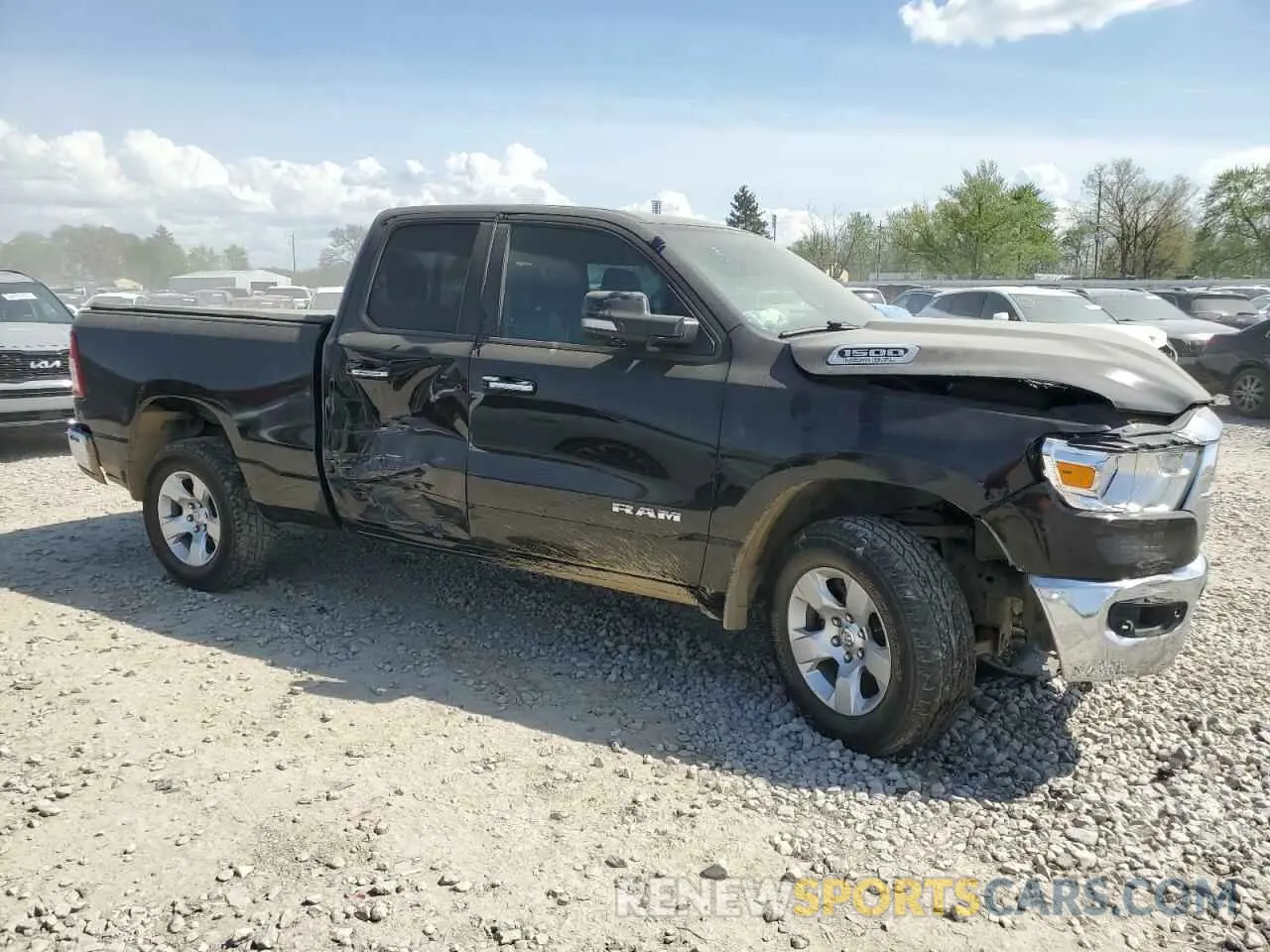 4 Photograph of a damaged car 1C6SRFBTXKN906274 RAM 1500 2019