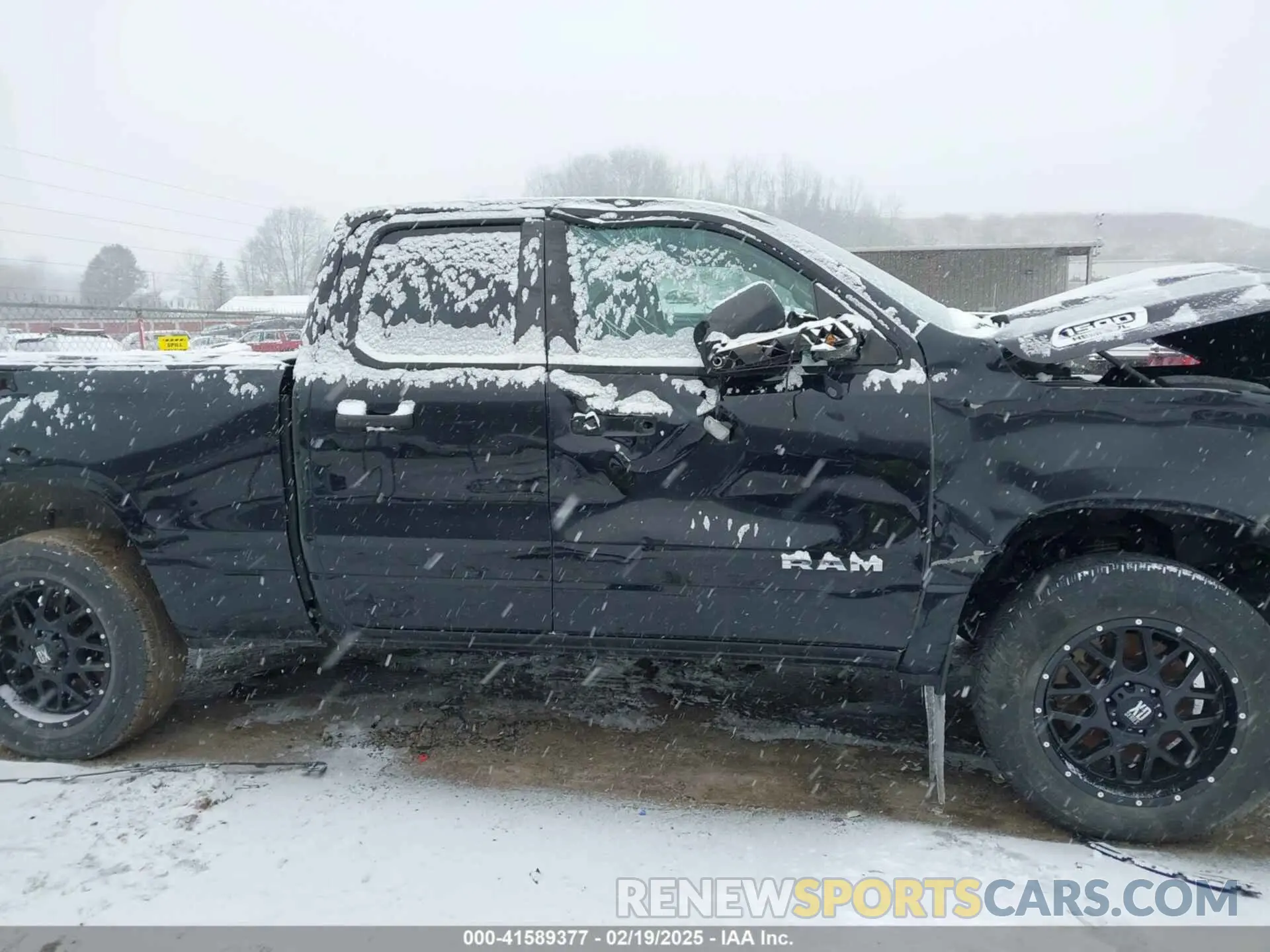 14 Photograph of a damaged car 1C6SRFCT8KN812411 RAM 1500 2019