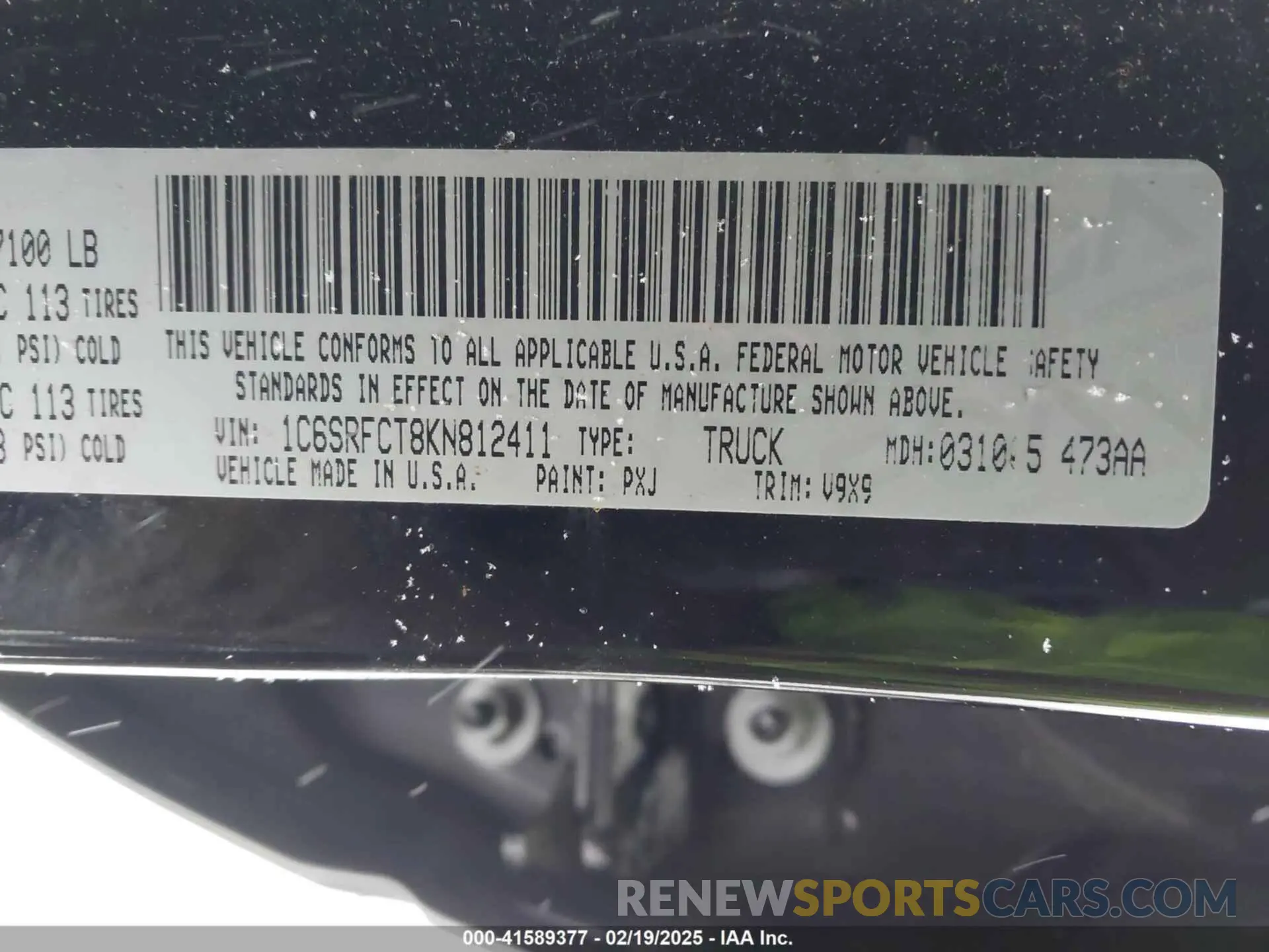 9 Photograph of a damaged car 1C6SRFCT8KN812411 RAM 1500 2019