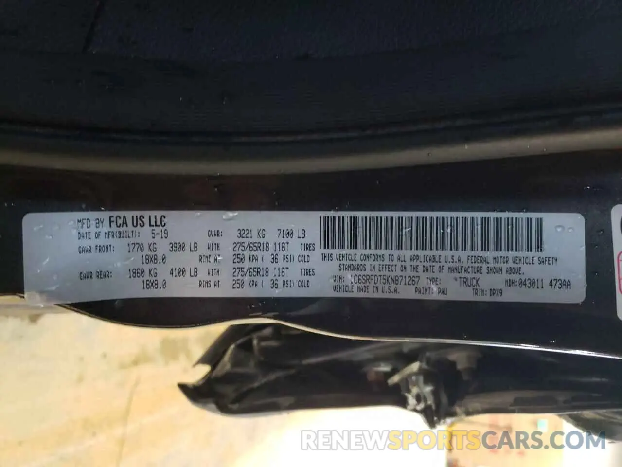 12 Photograph of a damaged car 1C6SRFDT5KN871267 RAM 1500 2019
