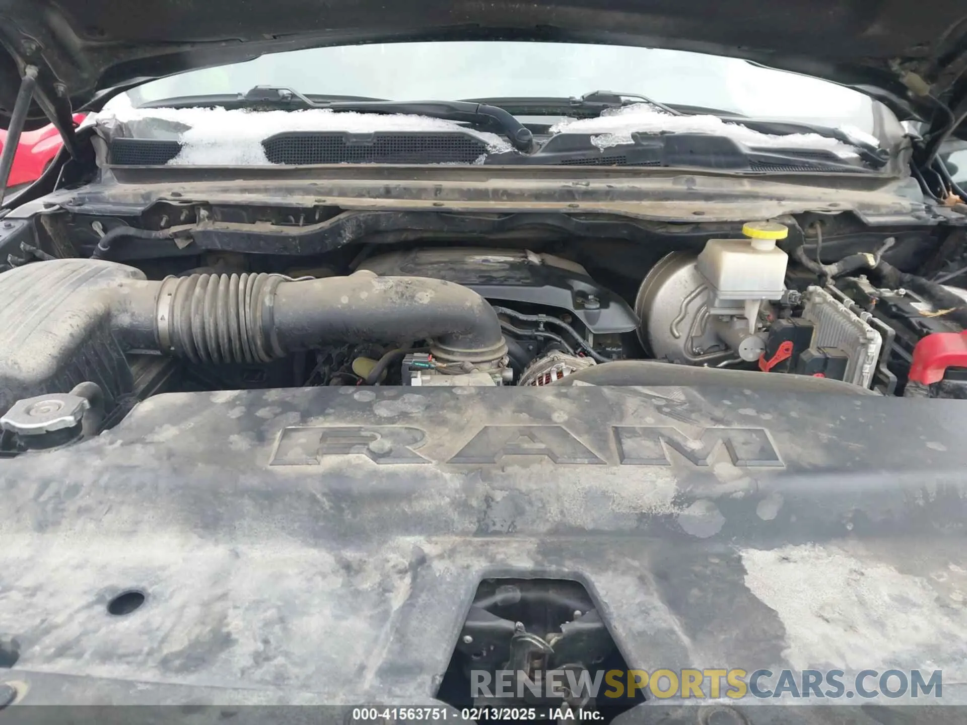 10 Photograph of a damaged car 1C6SRFDT6KN869740 RAM 1500 2019