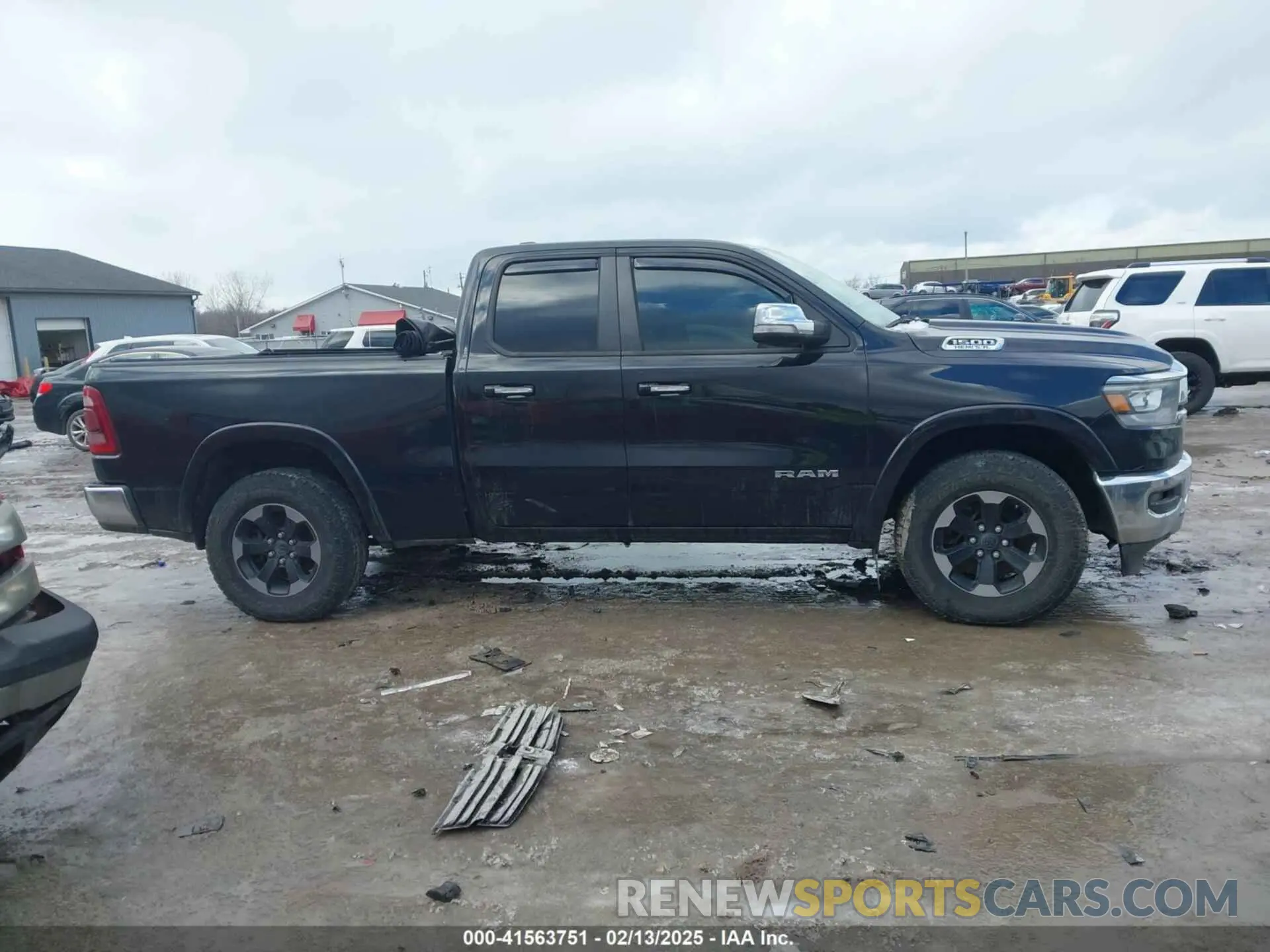 13 Photograph of a damaged car 1C6SRFDT6KN869740 RAM 1500 2019
