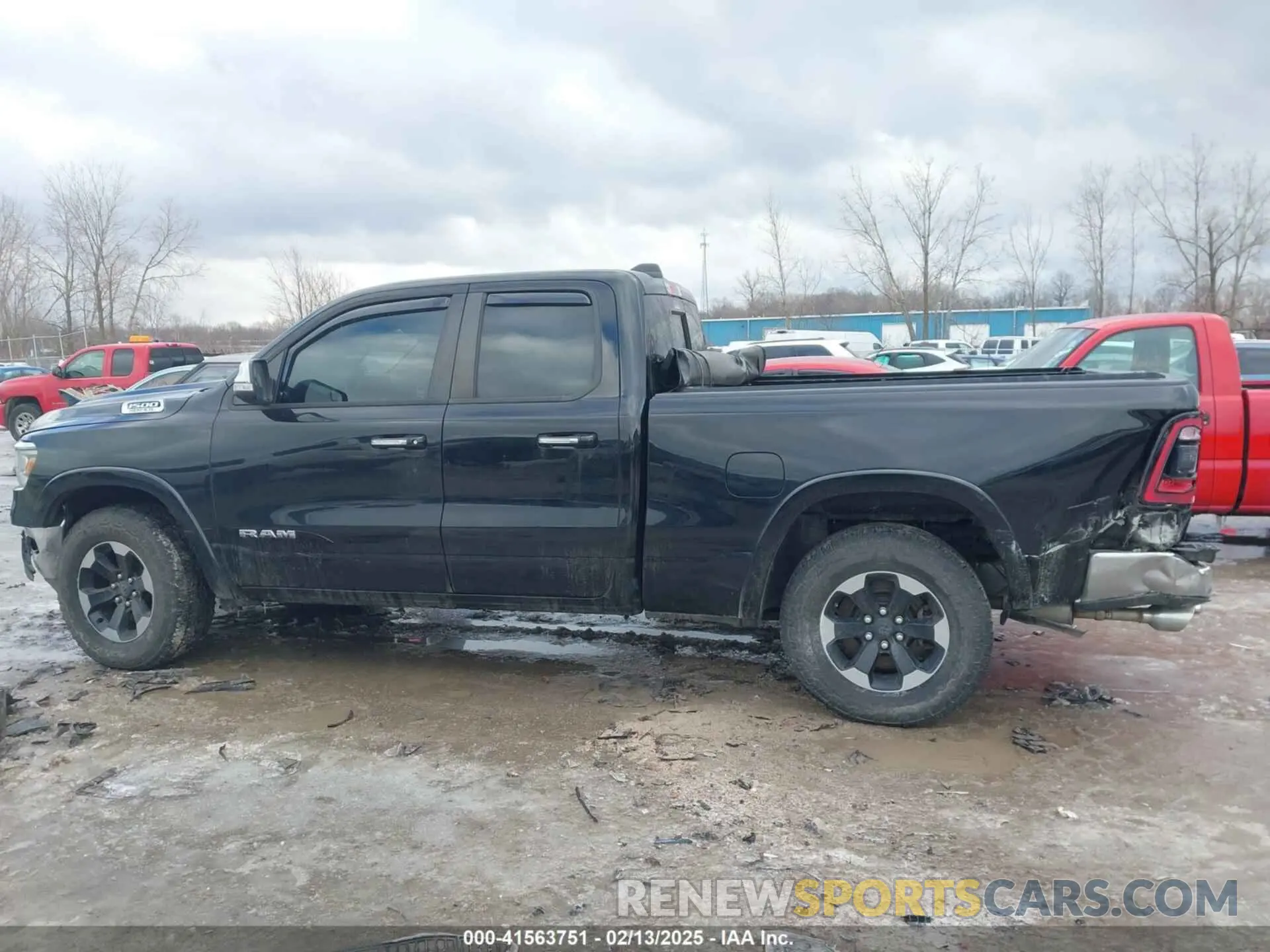 14 Photograph of a damaged car 1C6SRFDT6KN869740 RAM 1500 2019