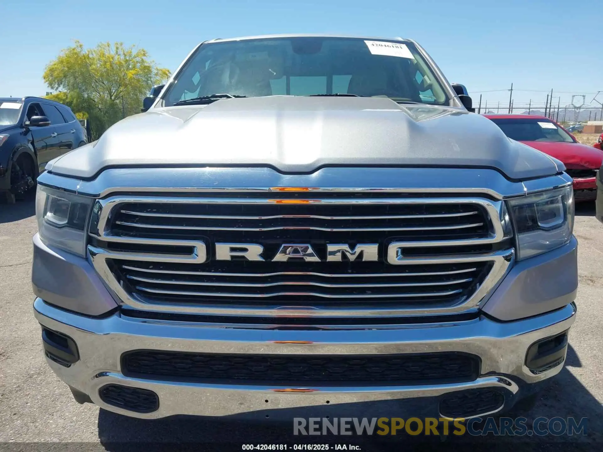 12 Photograph of a damaged car 1C6SRFDT8KN860943 RAM 1500 2019