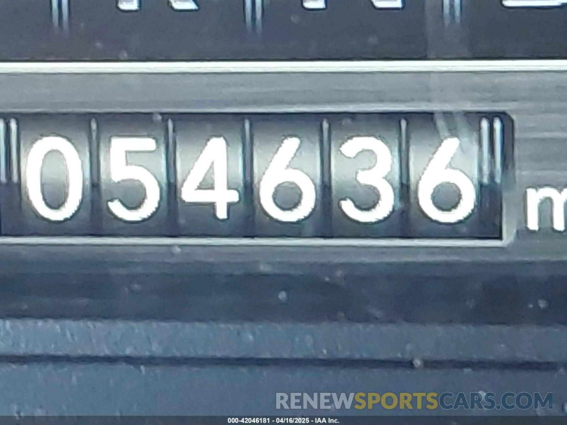 15 Photograph of a damaged car 1C6SRFDT8KN860943 RAM 1500 2019