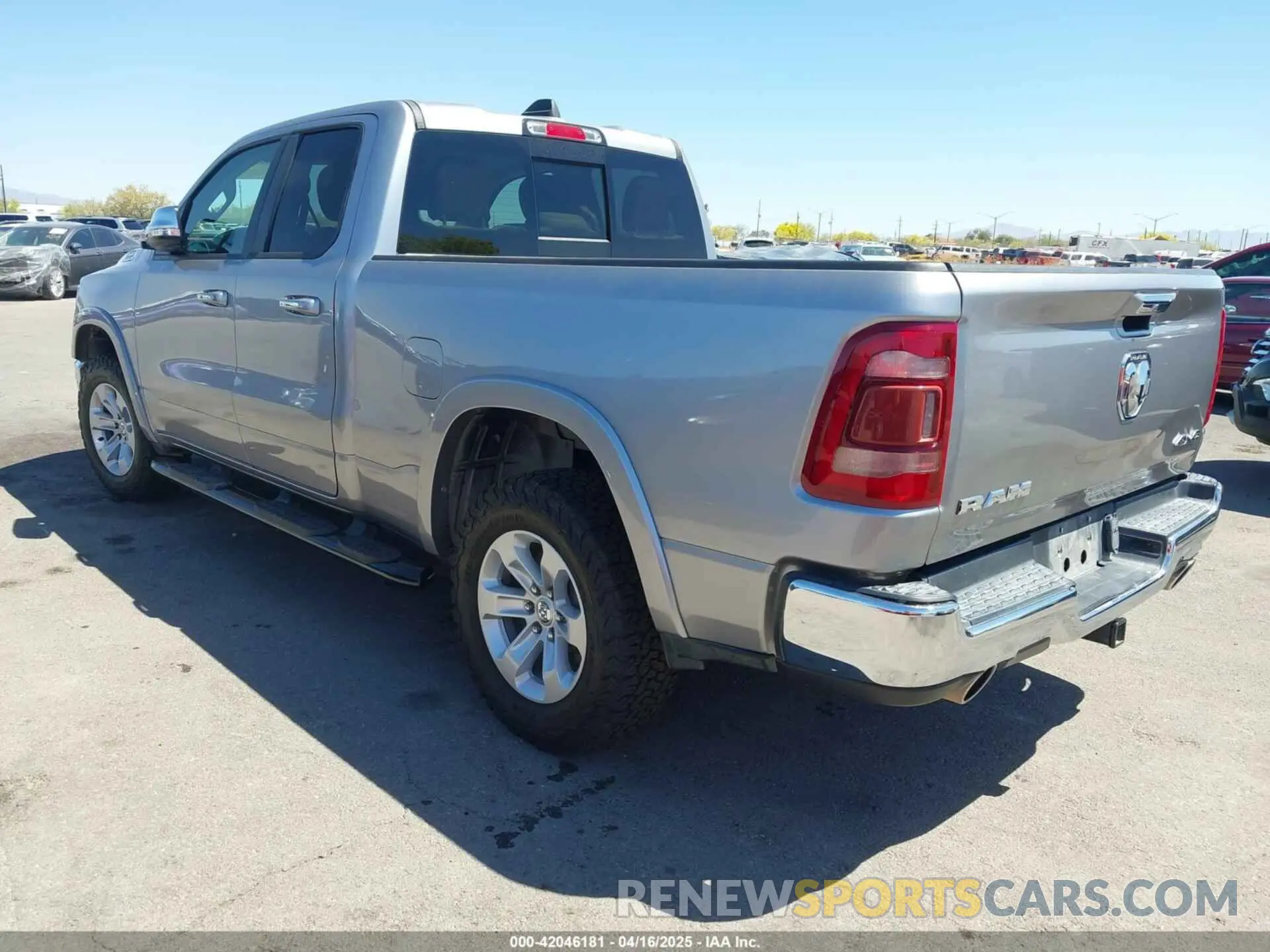 3 Photograph of a damaged car 1C6SRFDT8KN860943 RAM 1500 2019