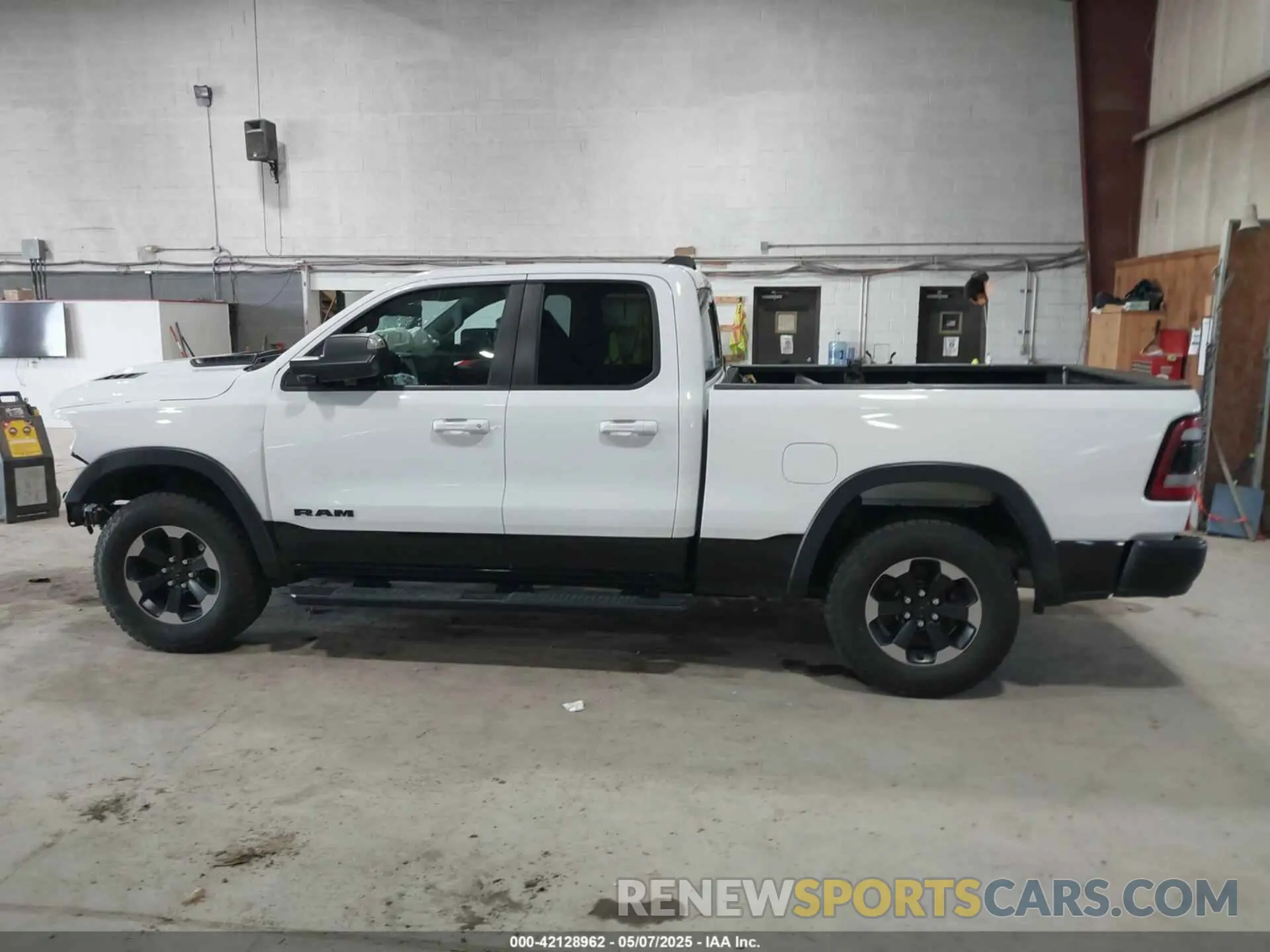 15 Photograph of a damaged car 1C6SRFET6KN865167 RAM 1500 2019