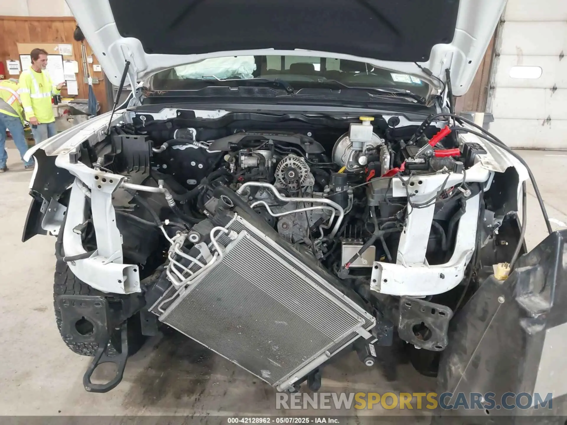 6 Photograph of a damaged car 1C6SRFET6KN865167 RAM 1500 2019