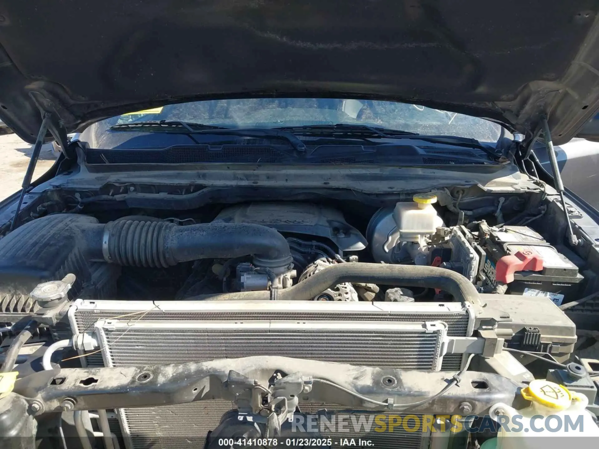 10 Фотография поврежденного автомобиля 1C6SRFET7KN861046 RAM 1500 2019