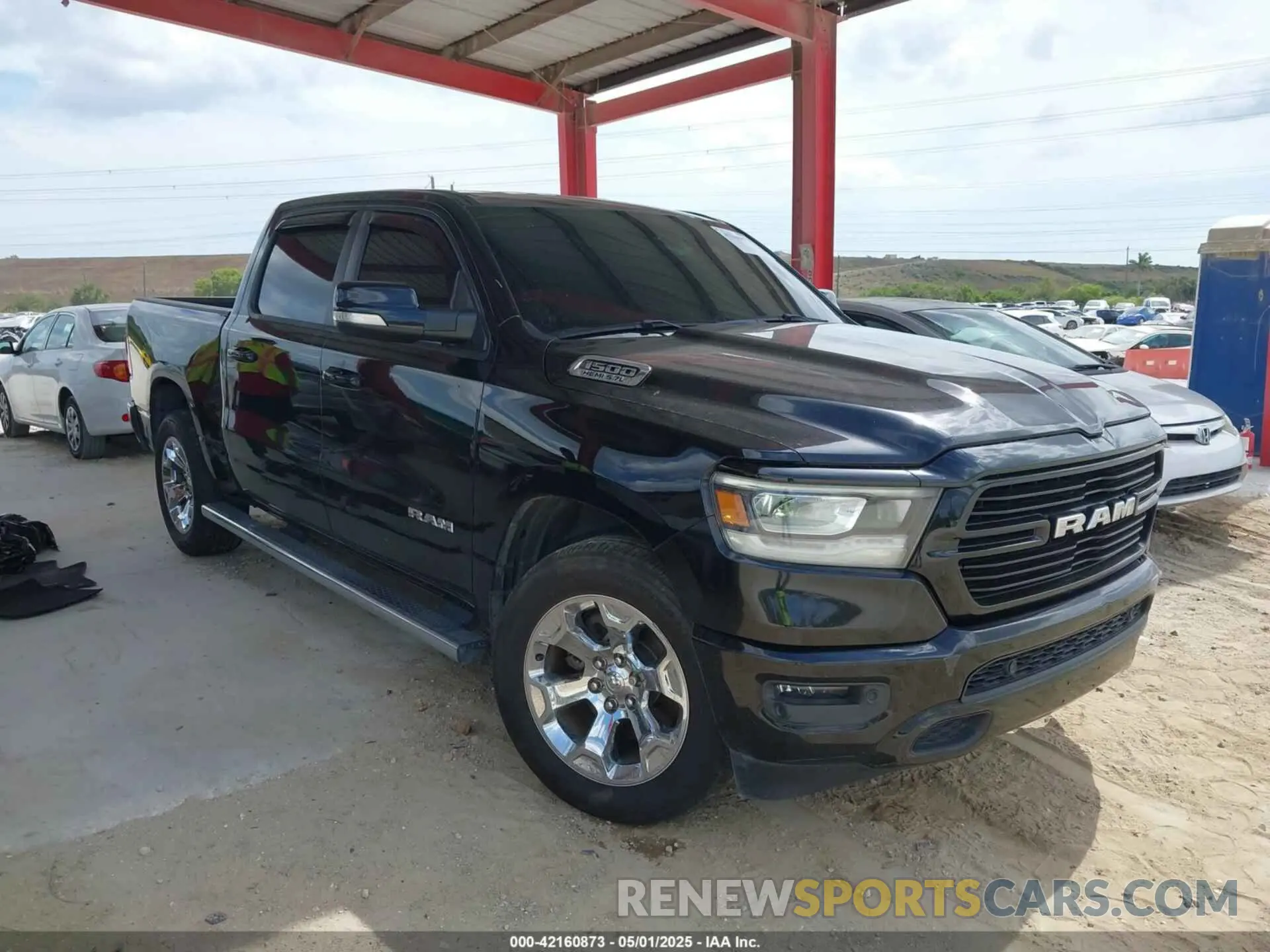 1 Photograph of a damaged car 1C6SRFFT1KN559122 RAM 1500 2019