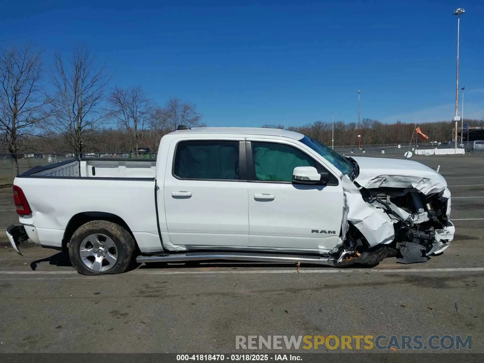 13 Photograph of a damaged car 1C6SRFFT1KN585106 RAM 1500 2019