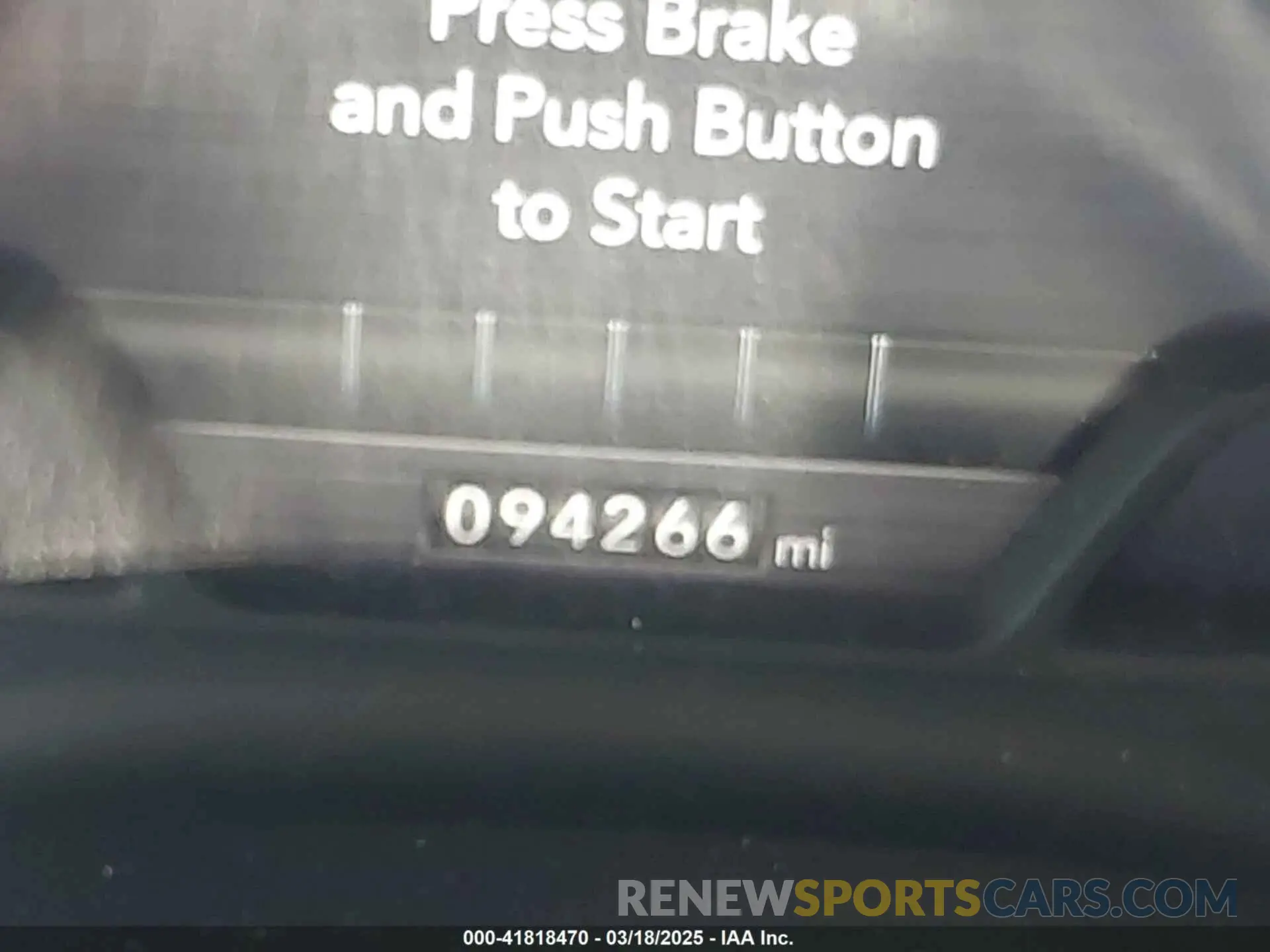 15 Photograph of a damaged car 1C6SRFFT1KN585106 RAM 1500 2019