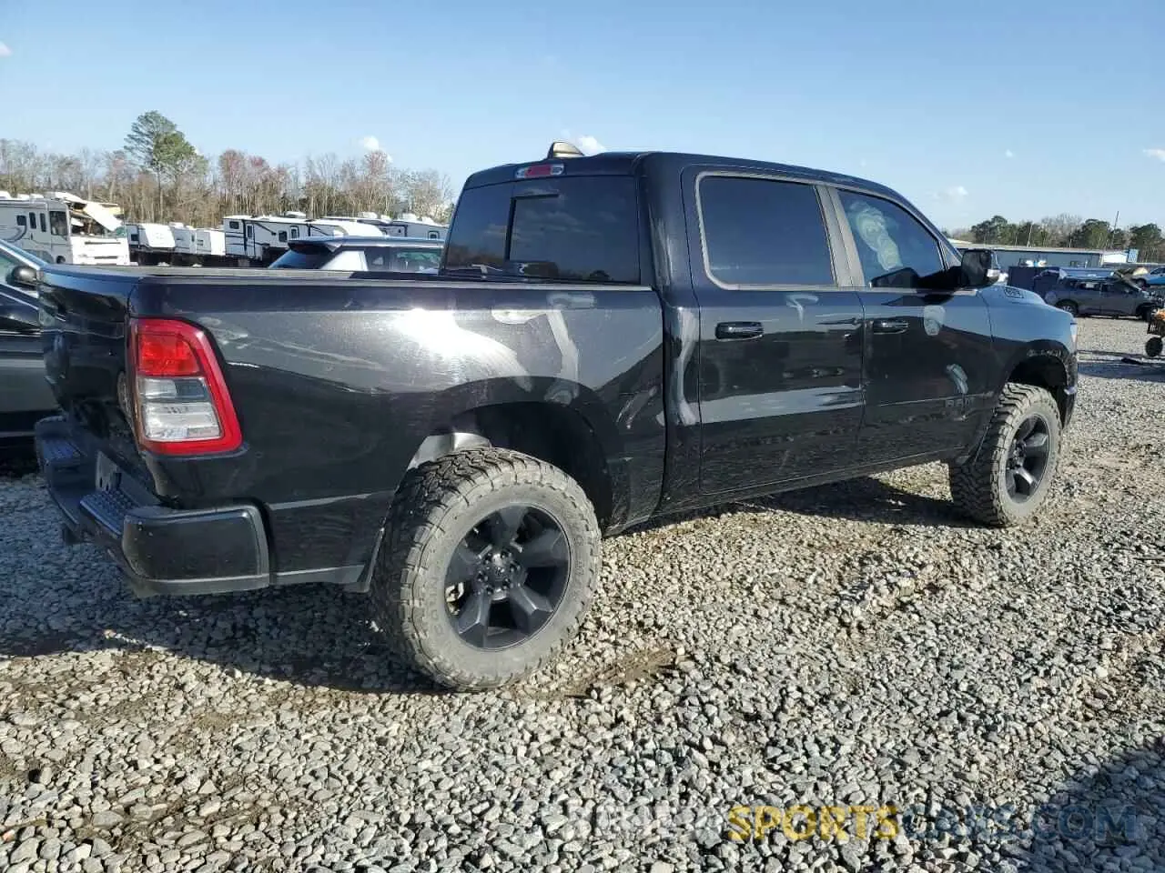 3 Фотография поврежденного автомобиля 1C6SRFFT1KN708855 RAM 1500 2019