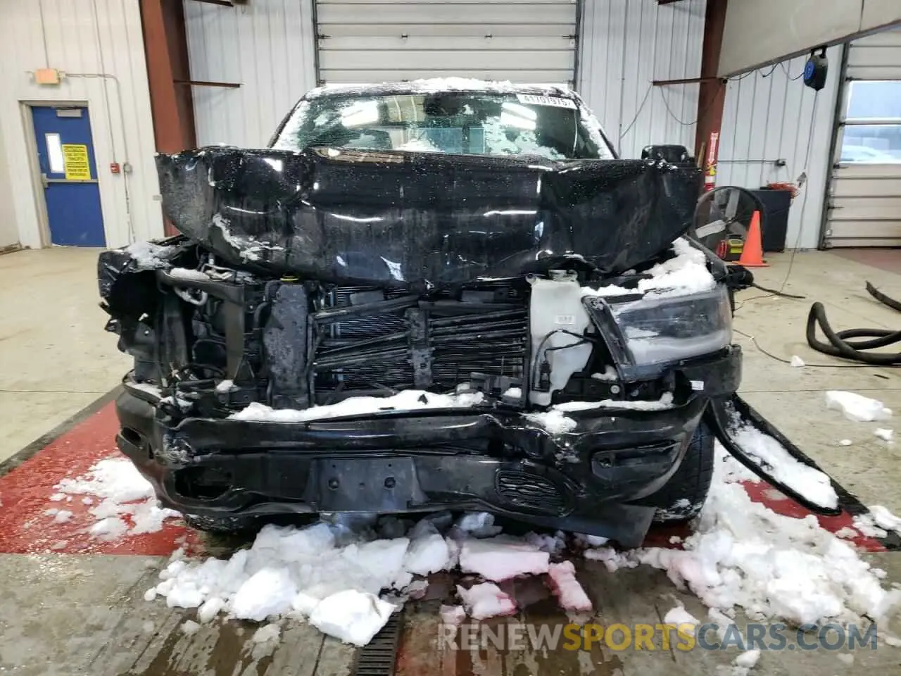 5 Фотография поврежденного автомобиля 1C6SRFFT1KN804307 RAM 1500 2019