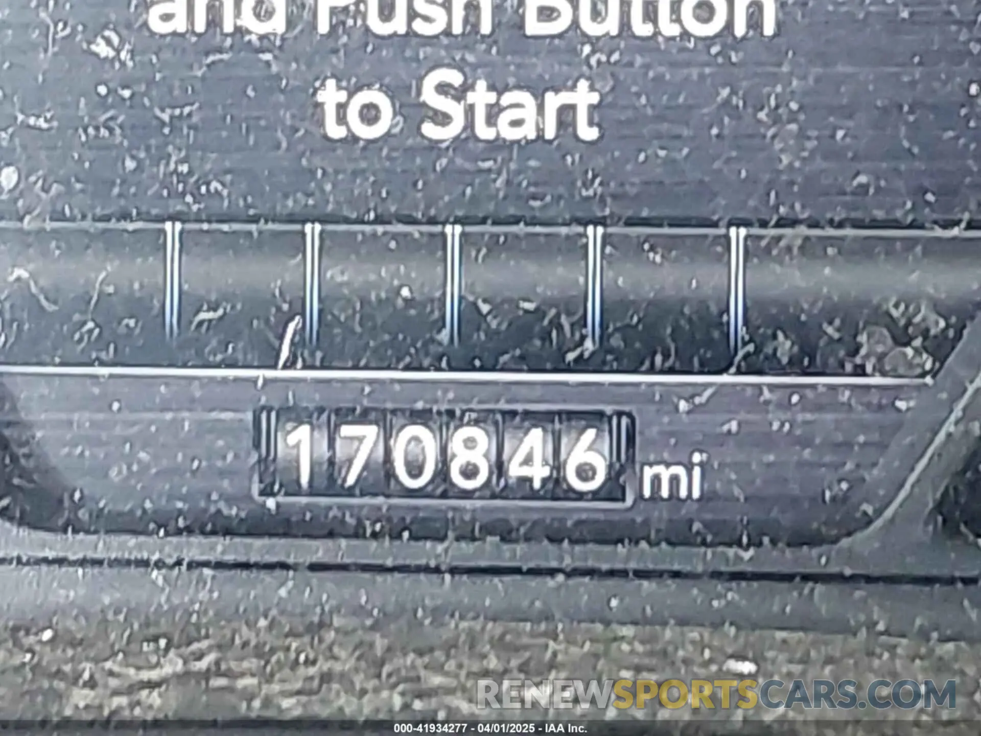 15 Photograph of a damaged car 1C6SRFFT2KN667846 RAM 1500 2019