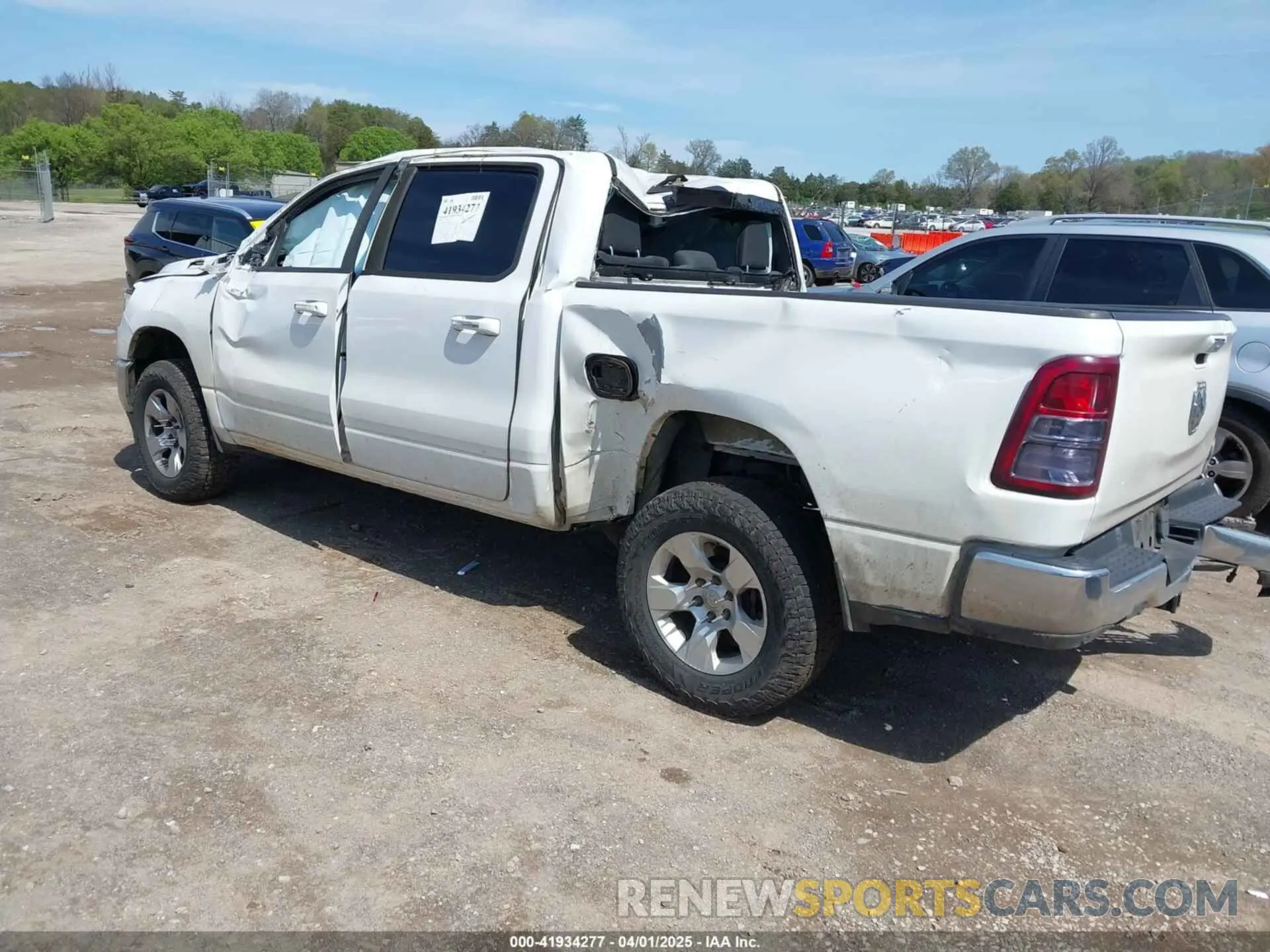 3 Photograph of a damaged car 1C6SRFFT2KN667846 RAM 1500 2019