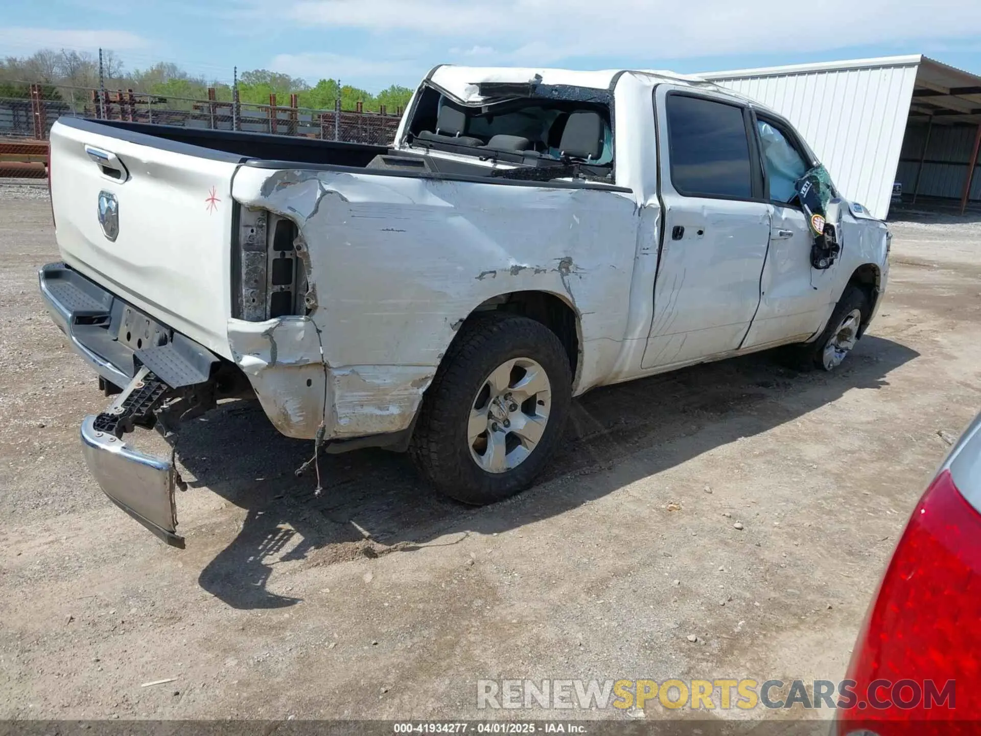 4 Photograph of a damaged car 1C6SRFFT2KN667846 RAM 1500 2019