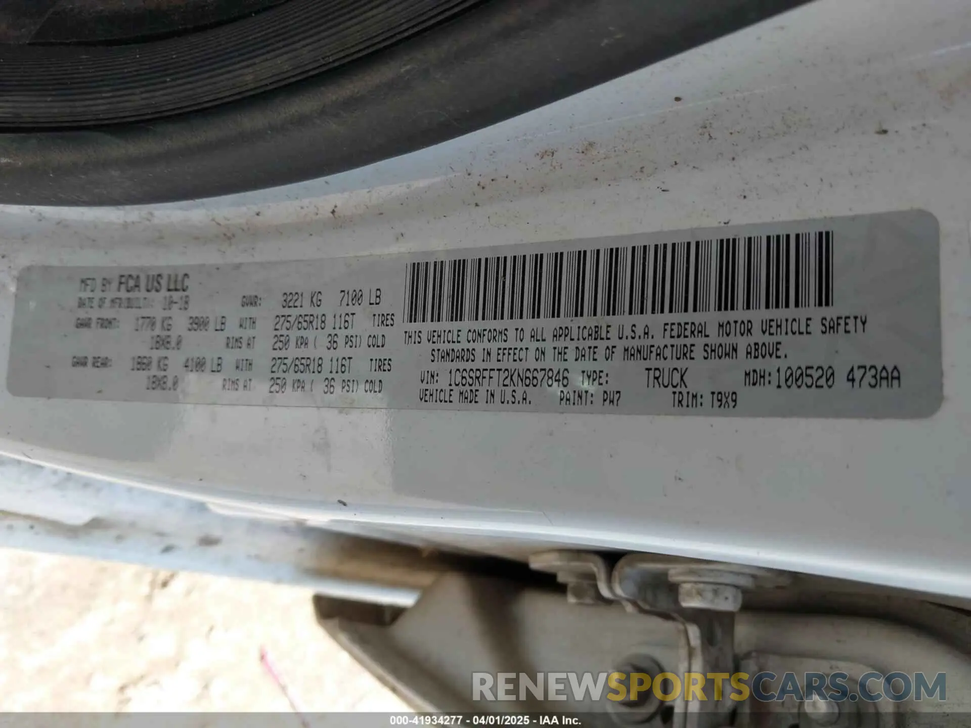 9 Photograph of a damaged car 1C6SRFFT2KN667846 RAM 1500 2019