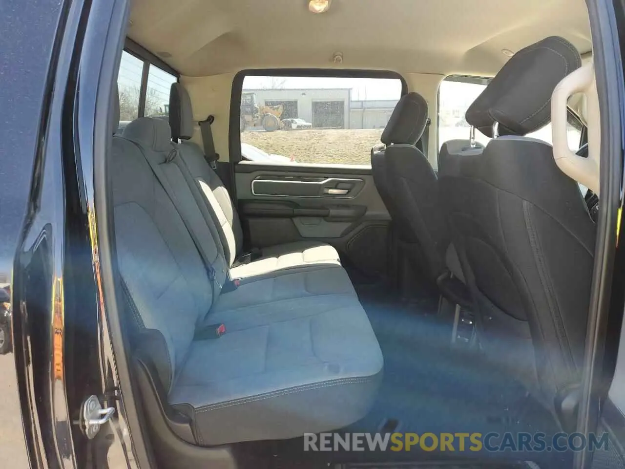 11 Photograph of a damaged car 1C6SRFFT3KN626237 RAM 1500 2019