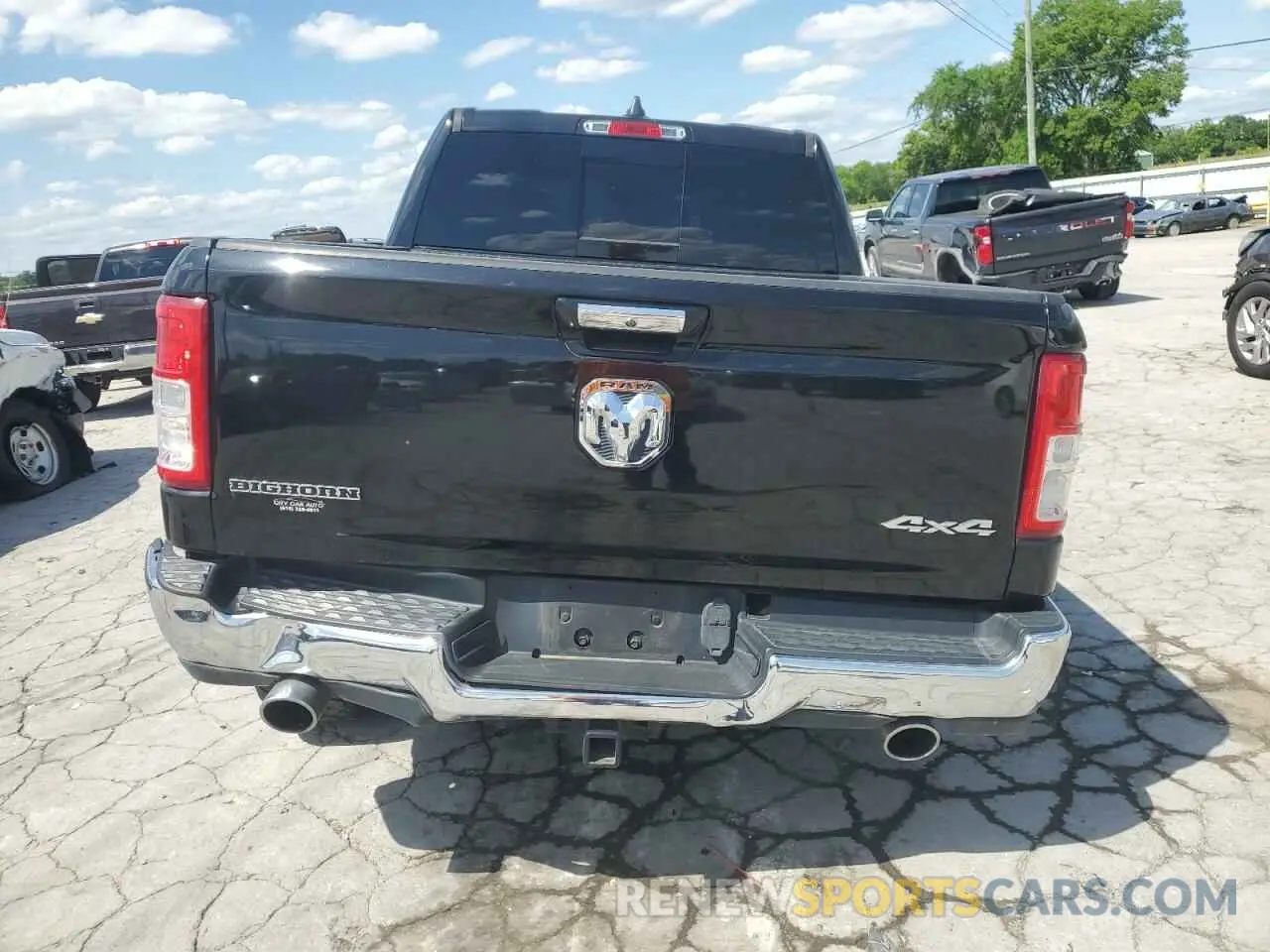 6 Photograph of a damaged car 1C6SRFFT4KN553413 RAM 1500 2019