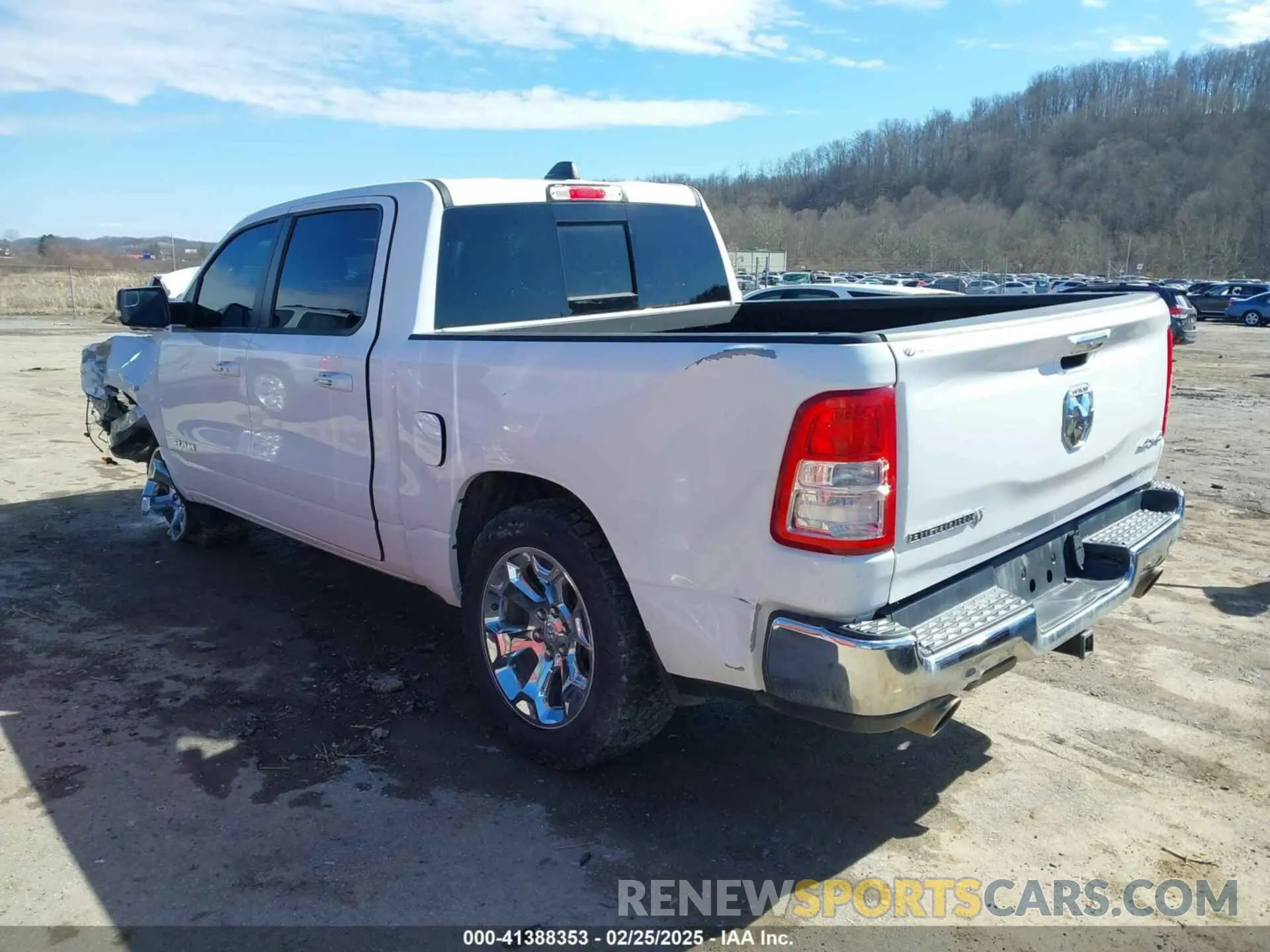 3 Photograph of a damaged car 1C6SRFFT4KN555761 RAM 1500 2019