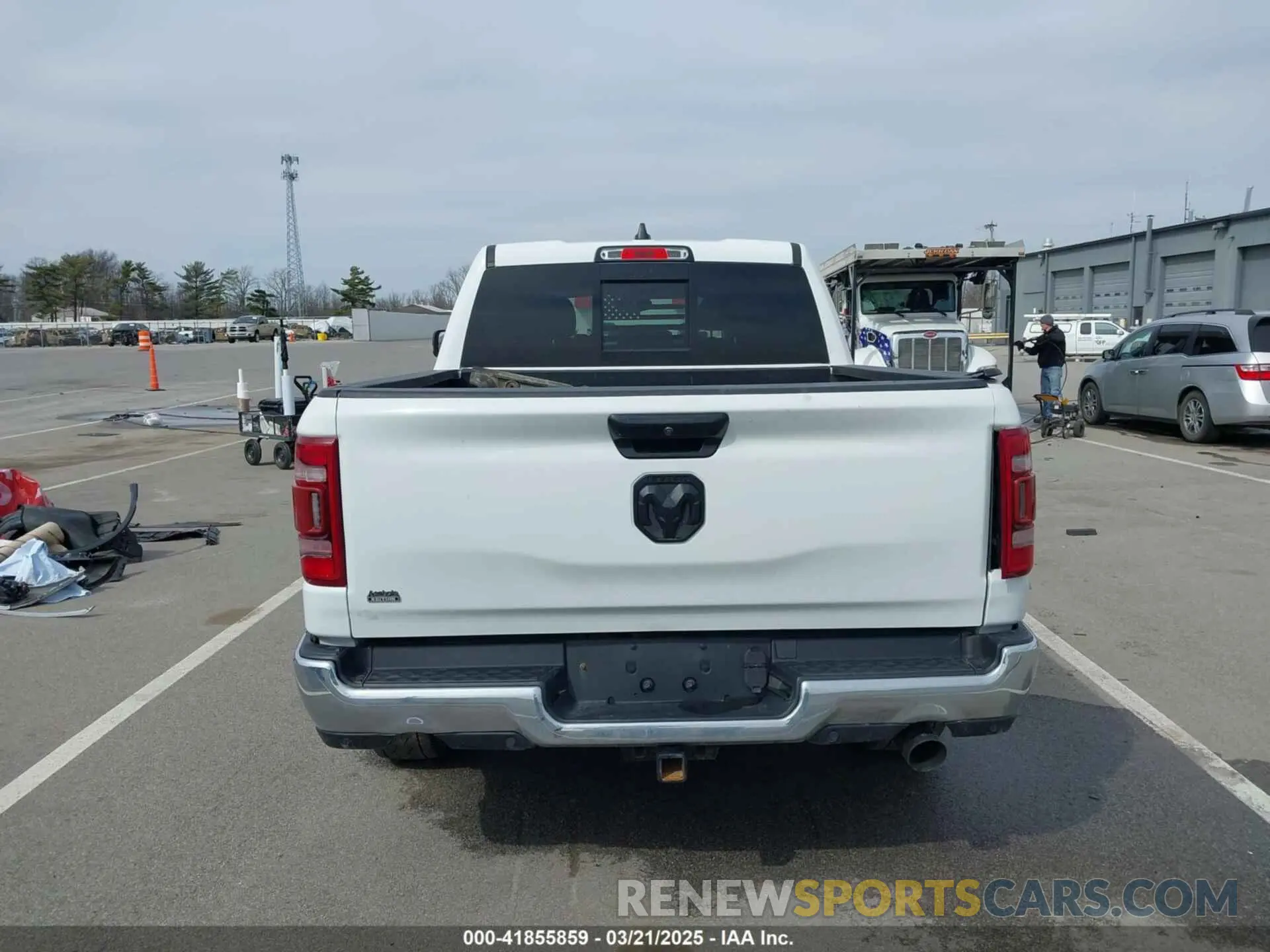 16 Photograph of a damaged car 1C6SRFFT4KN779807 RAM 1500 2019