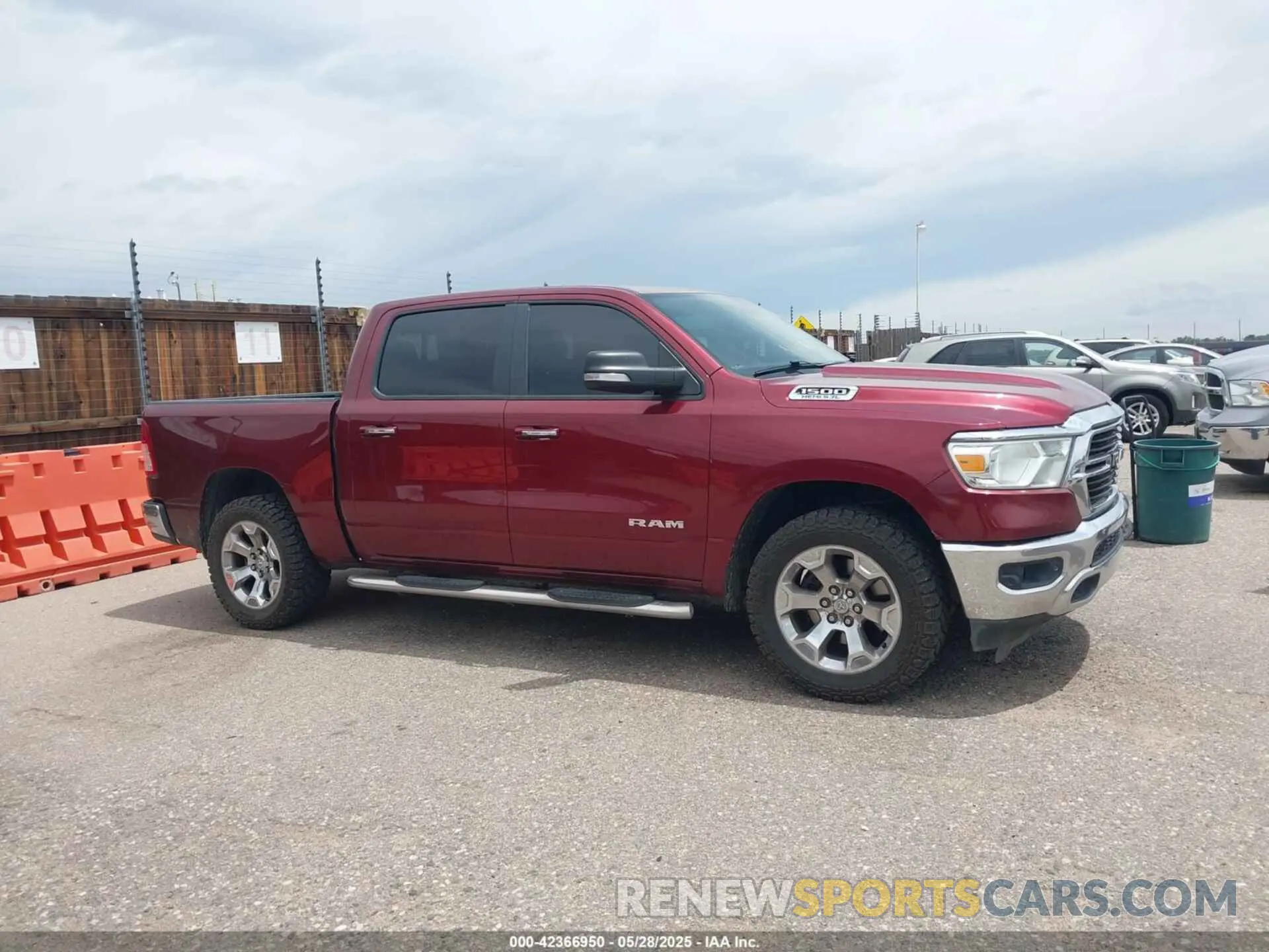 13 Photograph of a damaged car 1C6SRFFT5KN554148 RAM 1500 2019