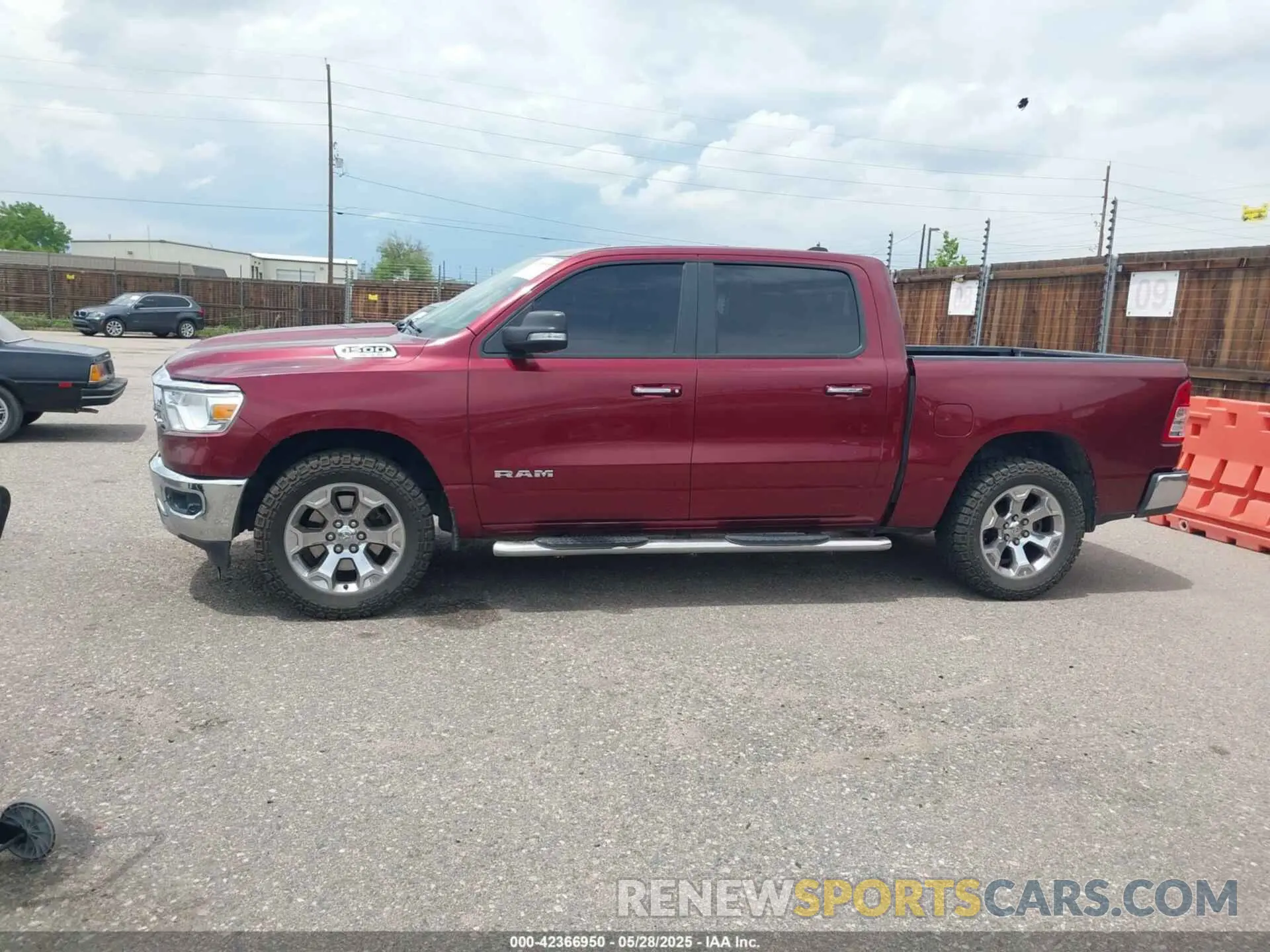 14 Photograph of a damaged car 1C6SRFFT5KN554148 RAM 1500 2019