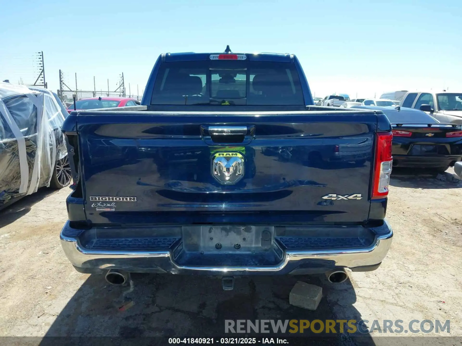 17 Photograph of a damaged car 1C6SRFFT5KN598456 RAM 1500 2019