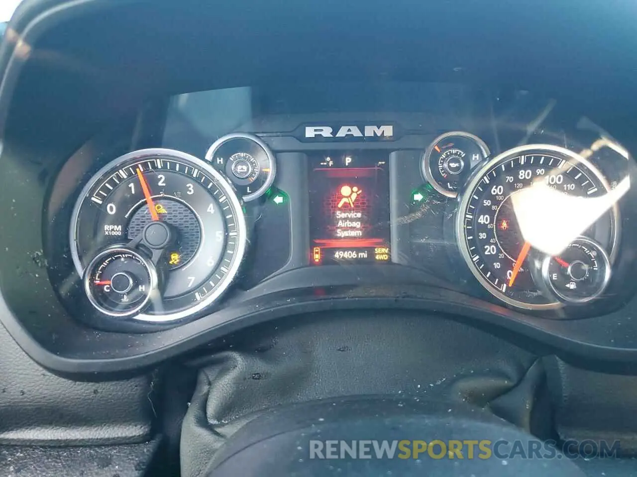 9 Photograph of a damaged car 1C6SRFFT5KN614090 RAM 1500 2019