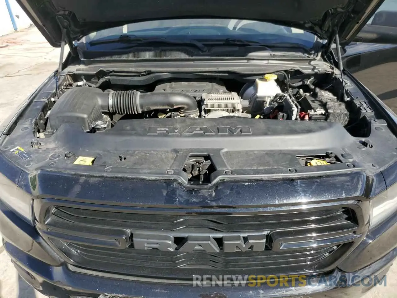 12 Photograph of a damaged car 1C6SRFFT5KN621556 RAM 1500 2019