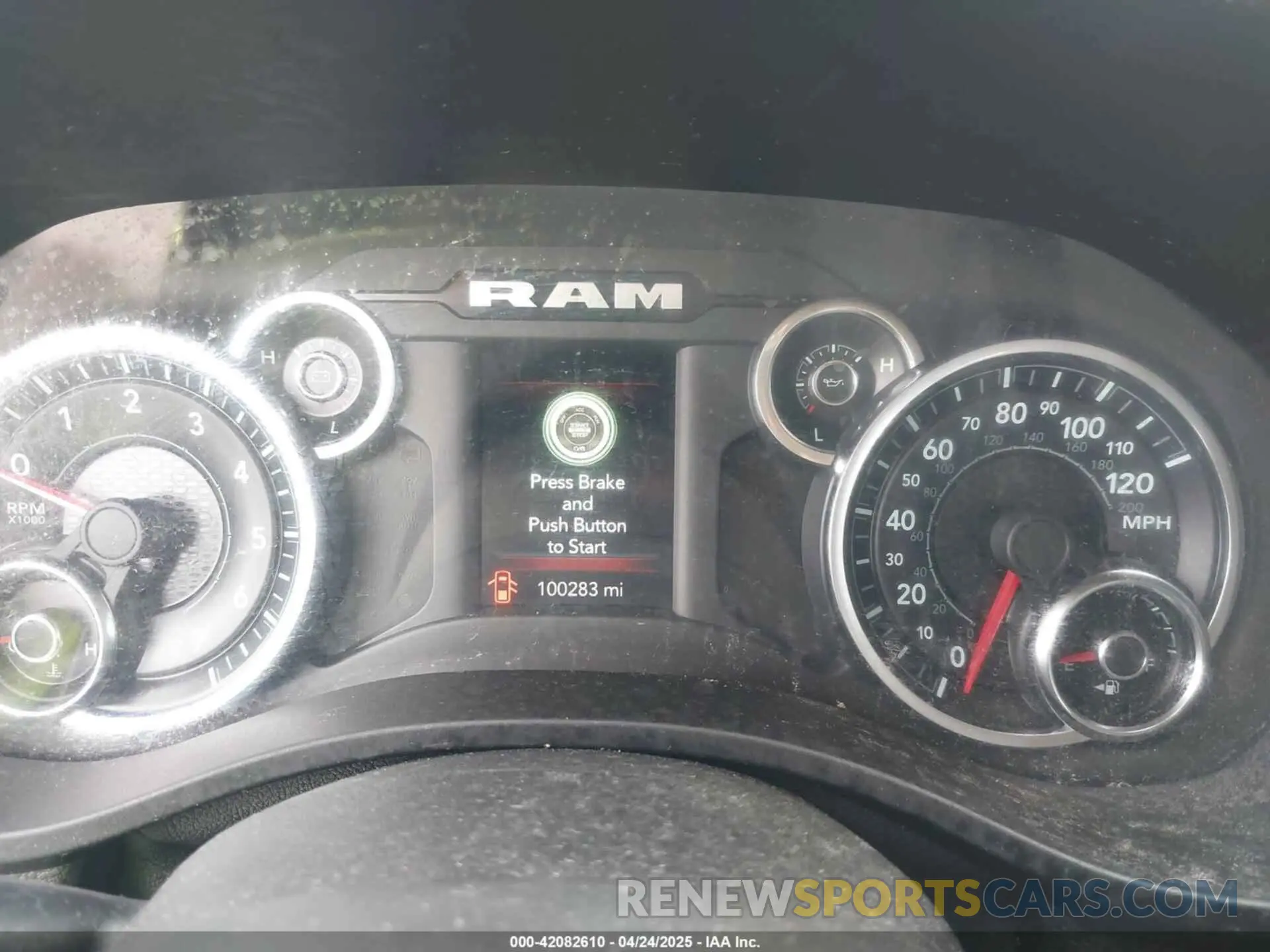 7 Photograph of a damaged car 1C6SRFFT5KN649664 RAM 1500 2019