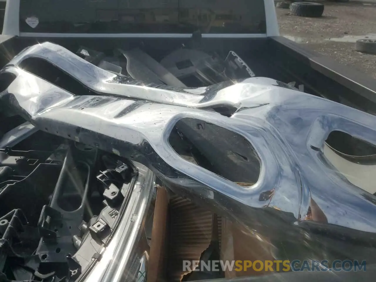 12 Photograph of a damaged car 1C6SRFFT5KN716201 RAM 1500 2019