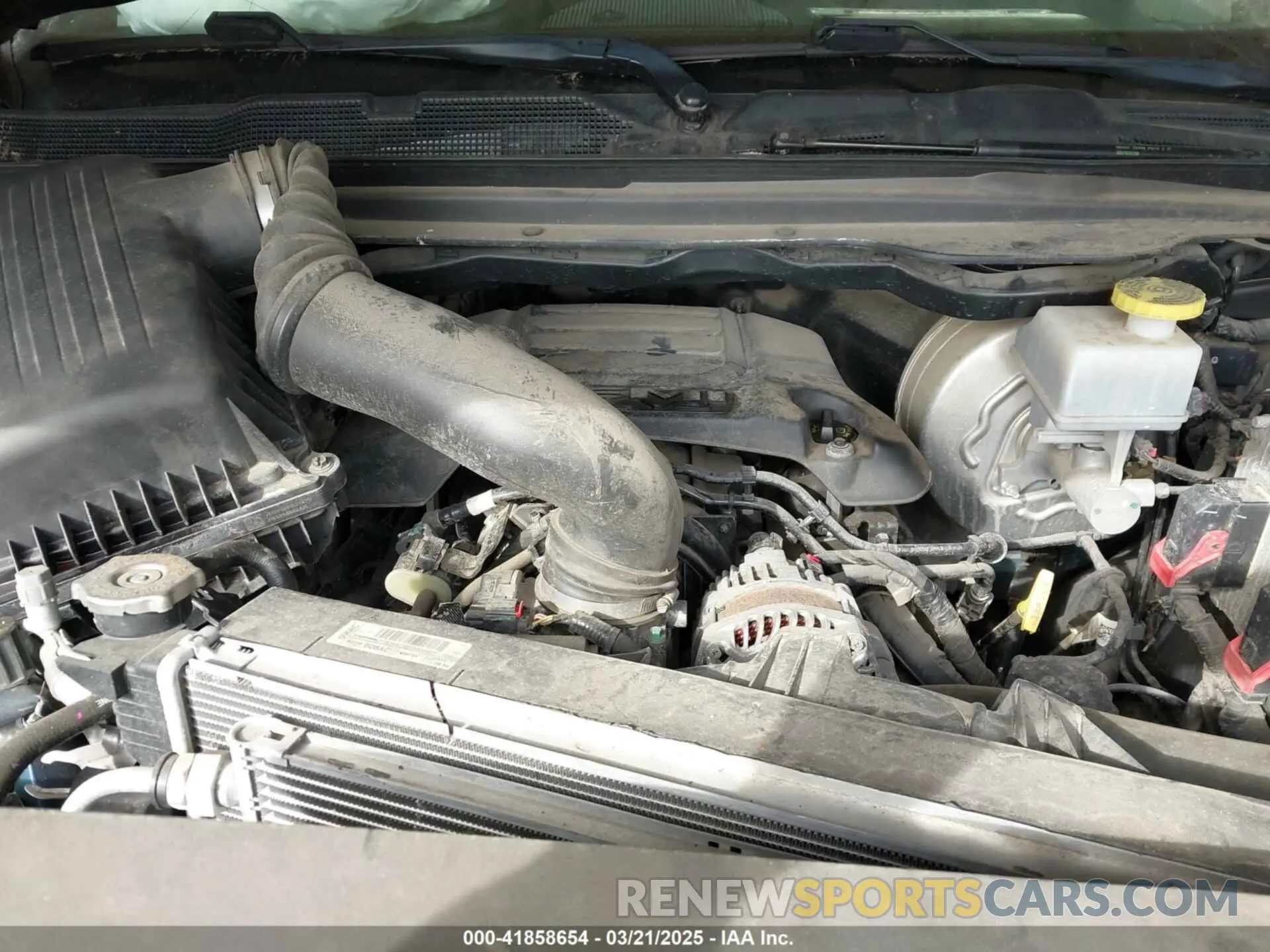 10 Photograph of a damaged car 1C6SRFFT5KN762580 RAM 1500 2019
