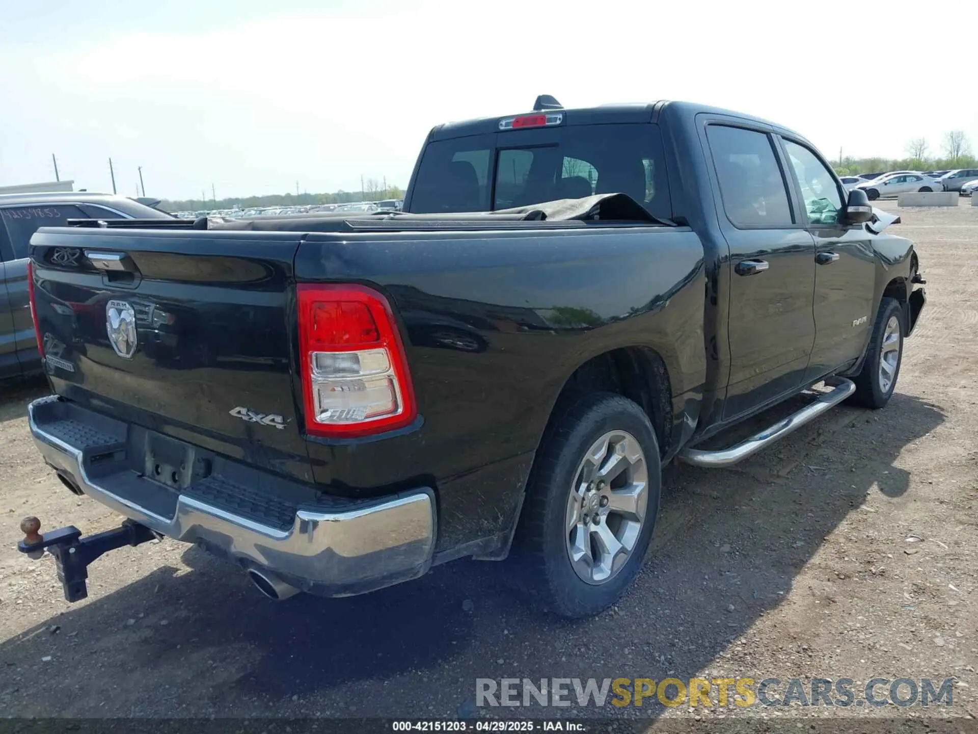 4 Photograph of a damaged car 1C6SRFFT6KN918805 RAM 1500 2019