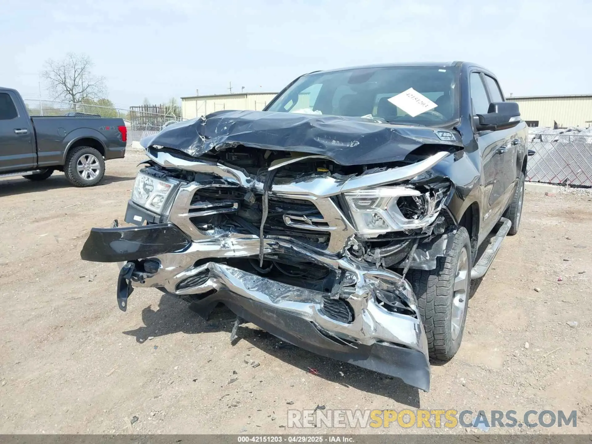 6 Photograph of a damaged car 1C6SRFFT6KN918805 RAM 1500 2019