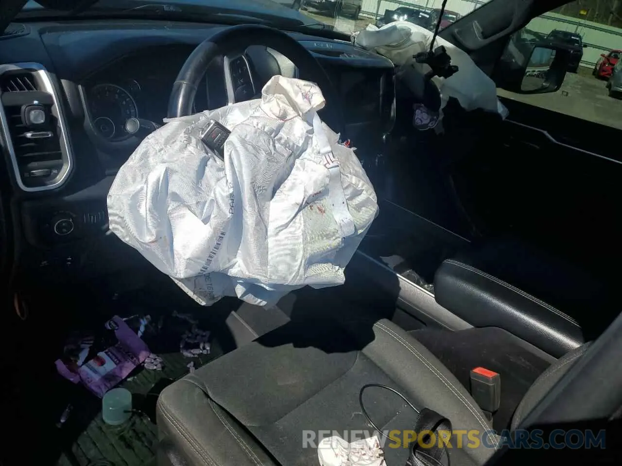 8 Photograph of a damaged car 1C6SRFFT7KN658835 RAM 1500 2019