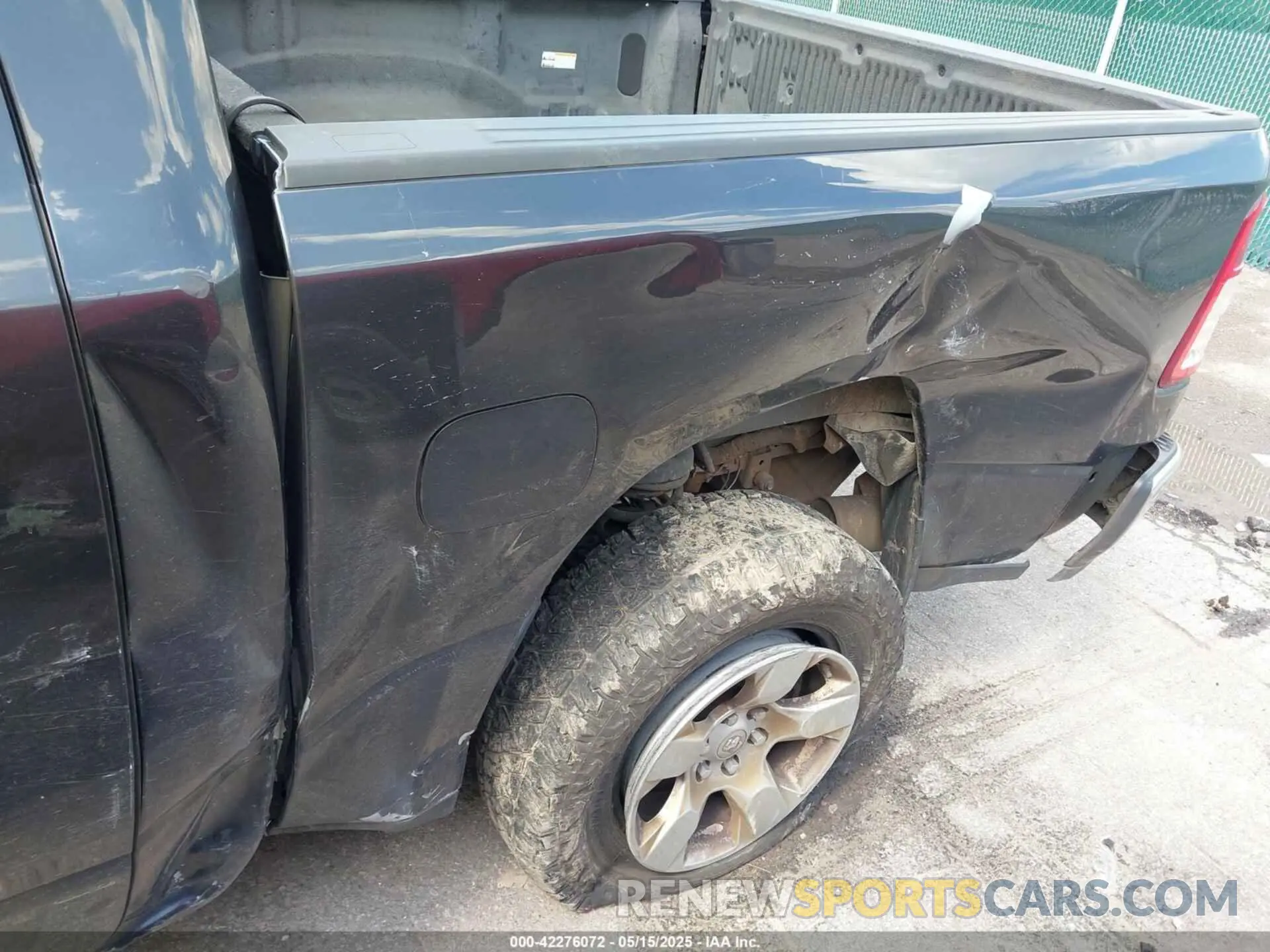 17 Photograph of a damaged car 1C6SRFFT7KN720010 RAM 1500 2019