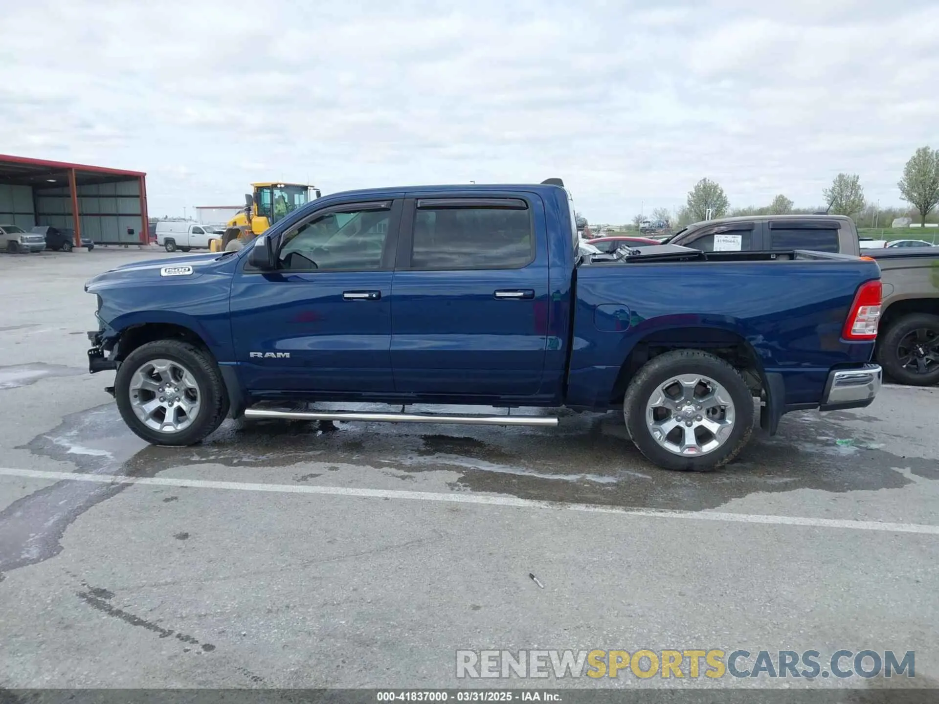 15 Photograph of a damaged car 1C6SRFFT7KN804585 RAM 1500 2019