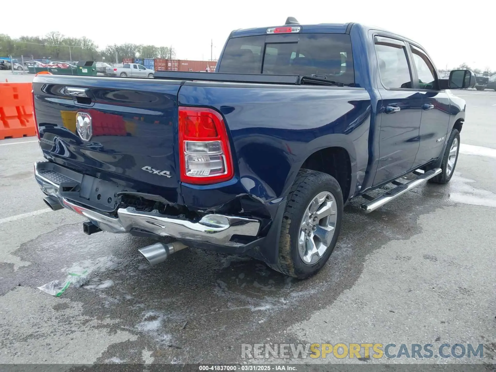 4 Photograph of a damaged car 1C6SRFFT7KN804585 RAM 1500 2019